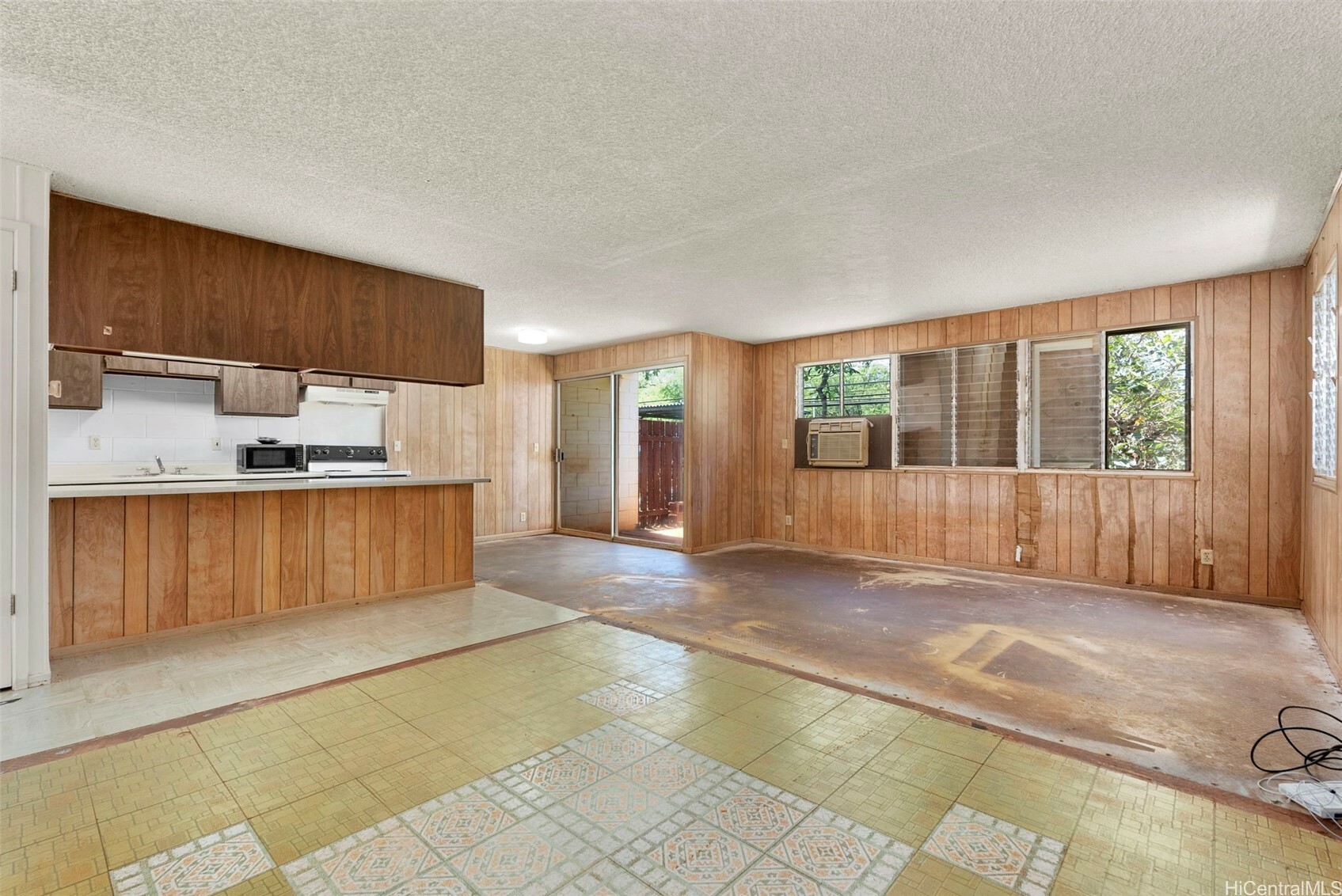 Property Photo: 85-105 Ala Akau Street K HI 96792