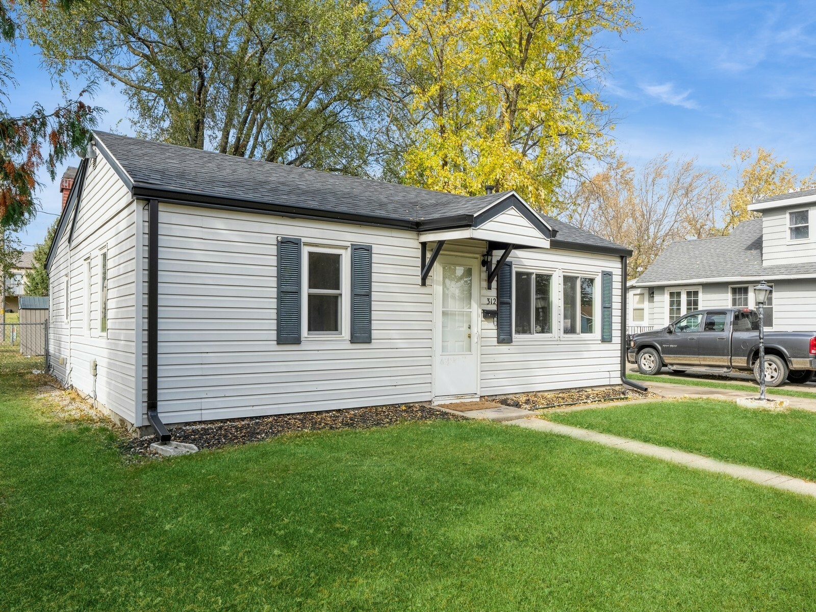 Property Photo: 312 2nd Street IA 50265