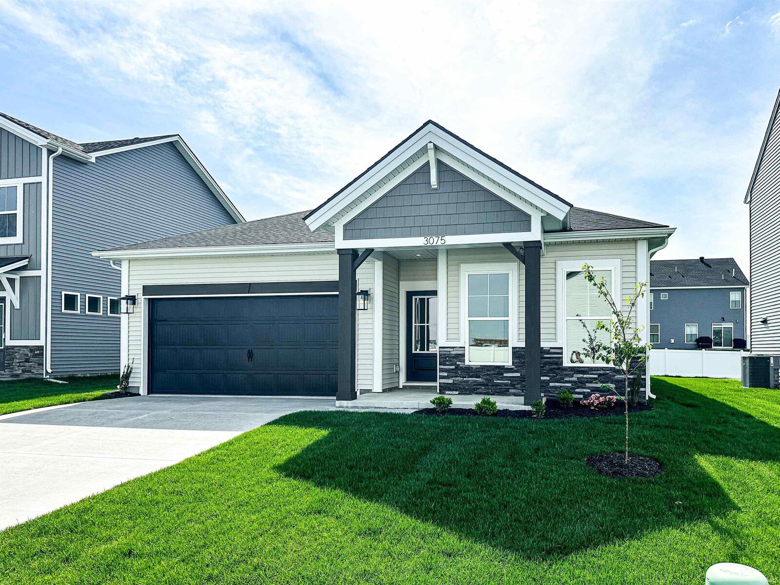 Property Photo: 3075 Hyland Drive IN 47630