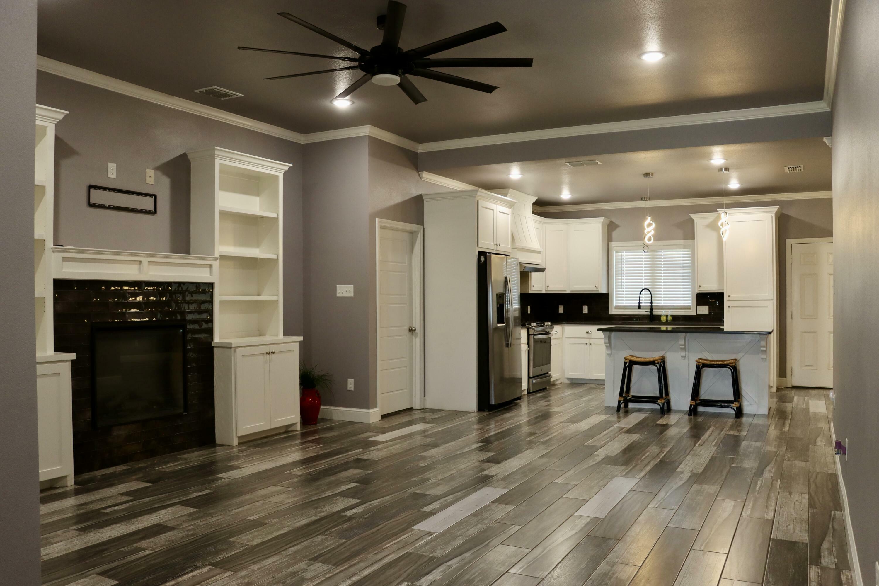 Property Photo: 6952 24th Street TX 79407