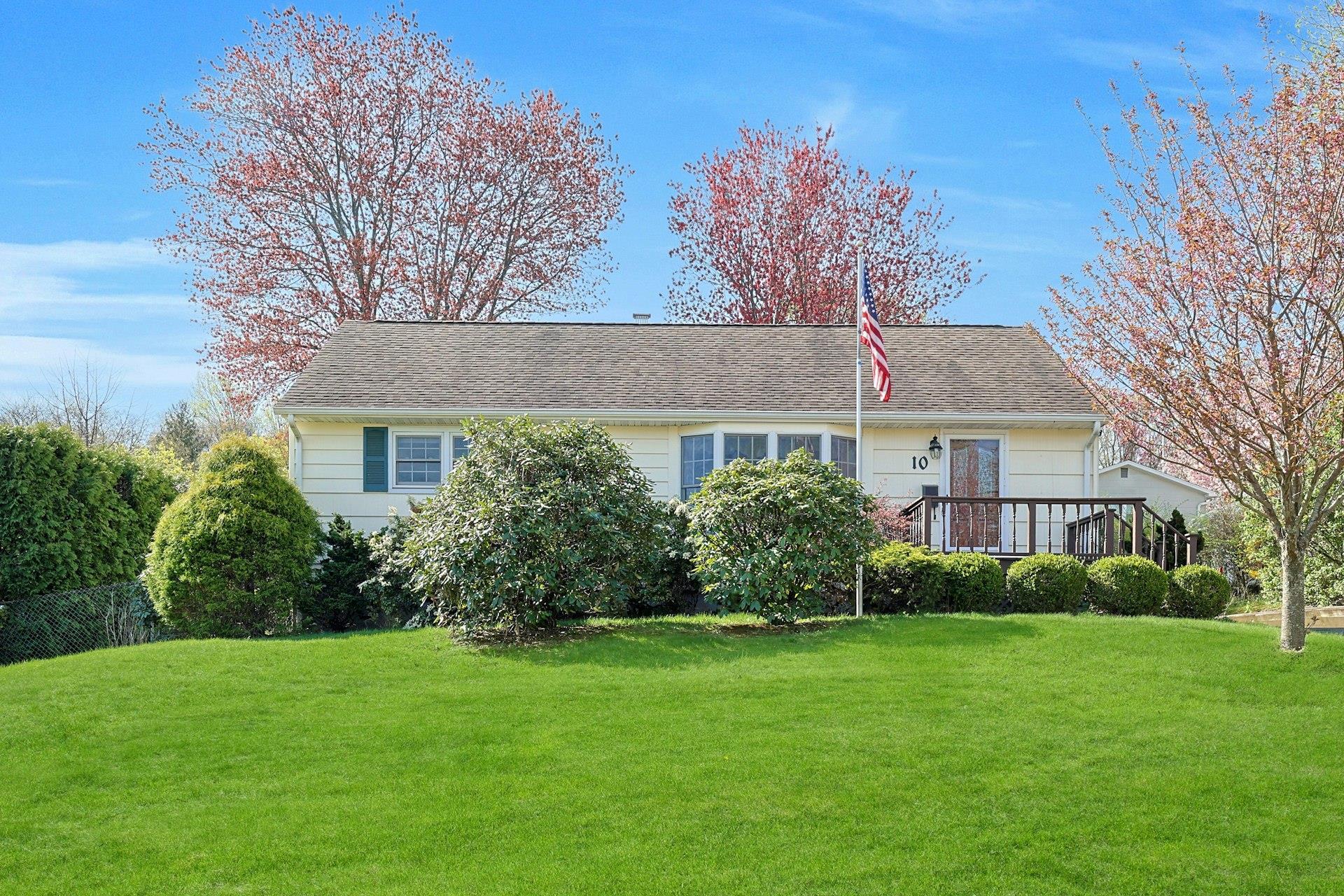 10 Oak Street  Garnerville NY 10923 photo