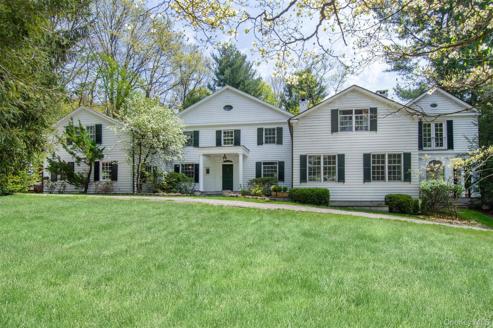 Property Photo:  164 Washington Avenue  NY 10522 