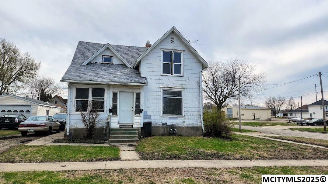 Property Photo: 231-233 8th SE IA 50401