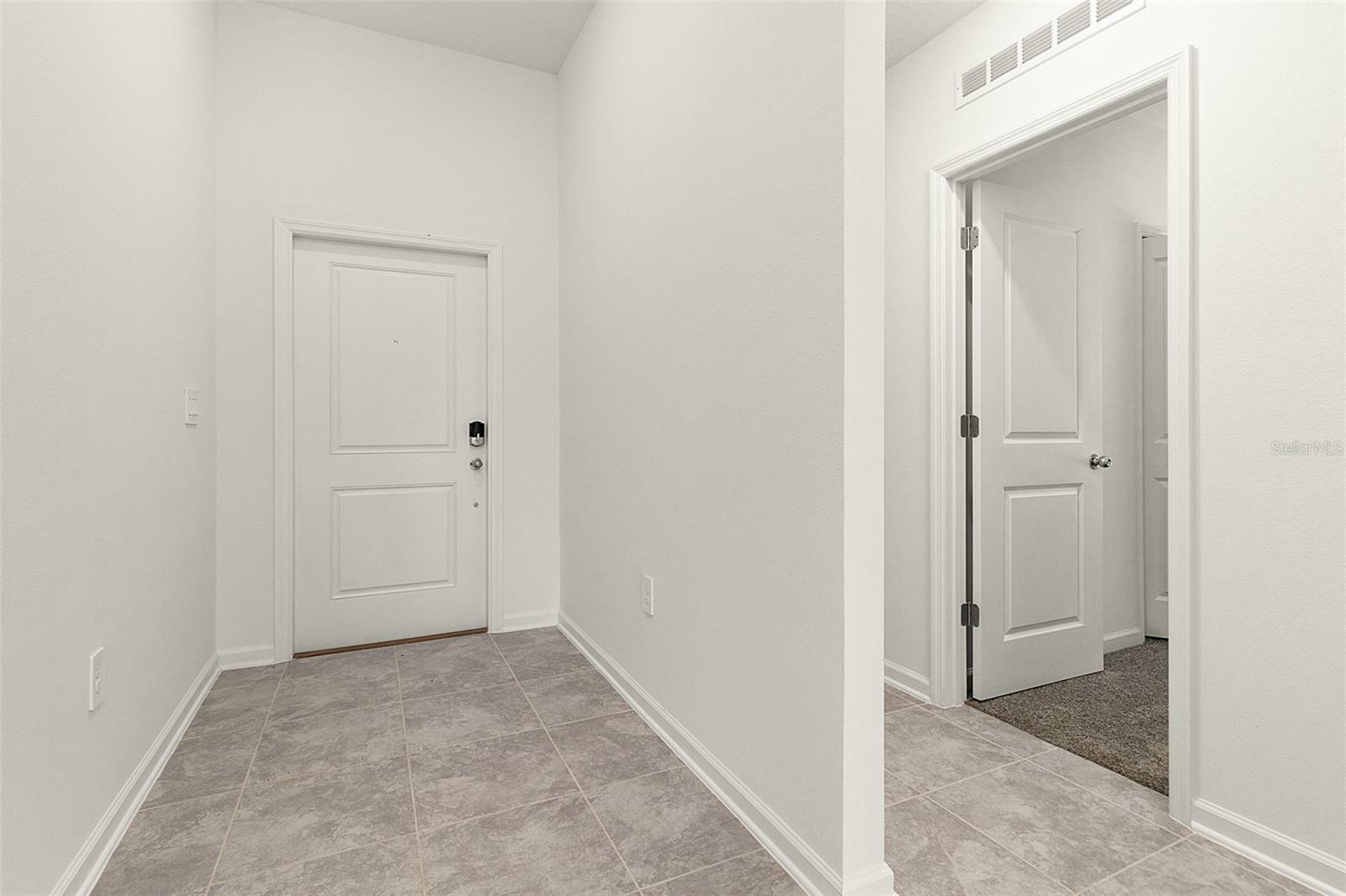Property Photo: 4928 Worchester Drive FL 34746