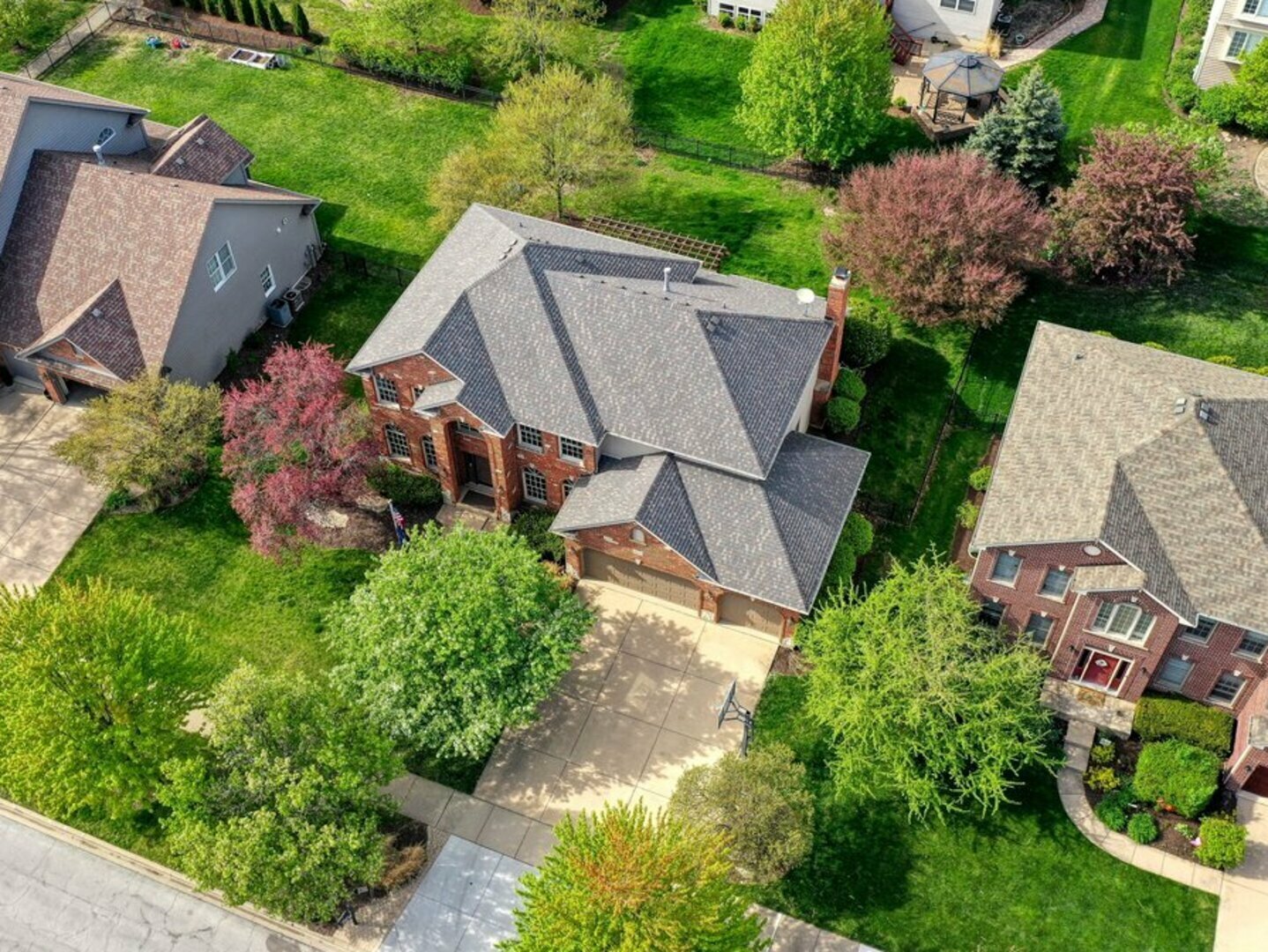 Property Photo: 3035 Rollingridge Road IL 60564