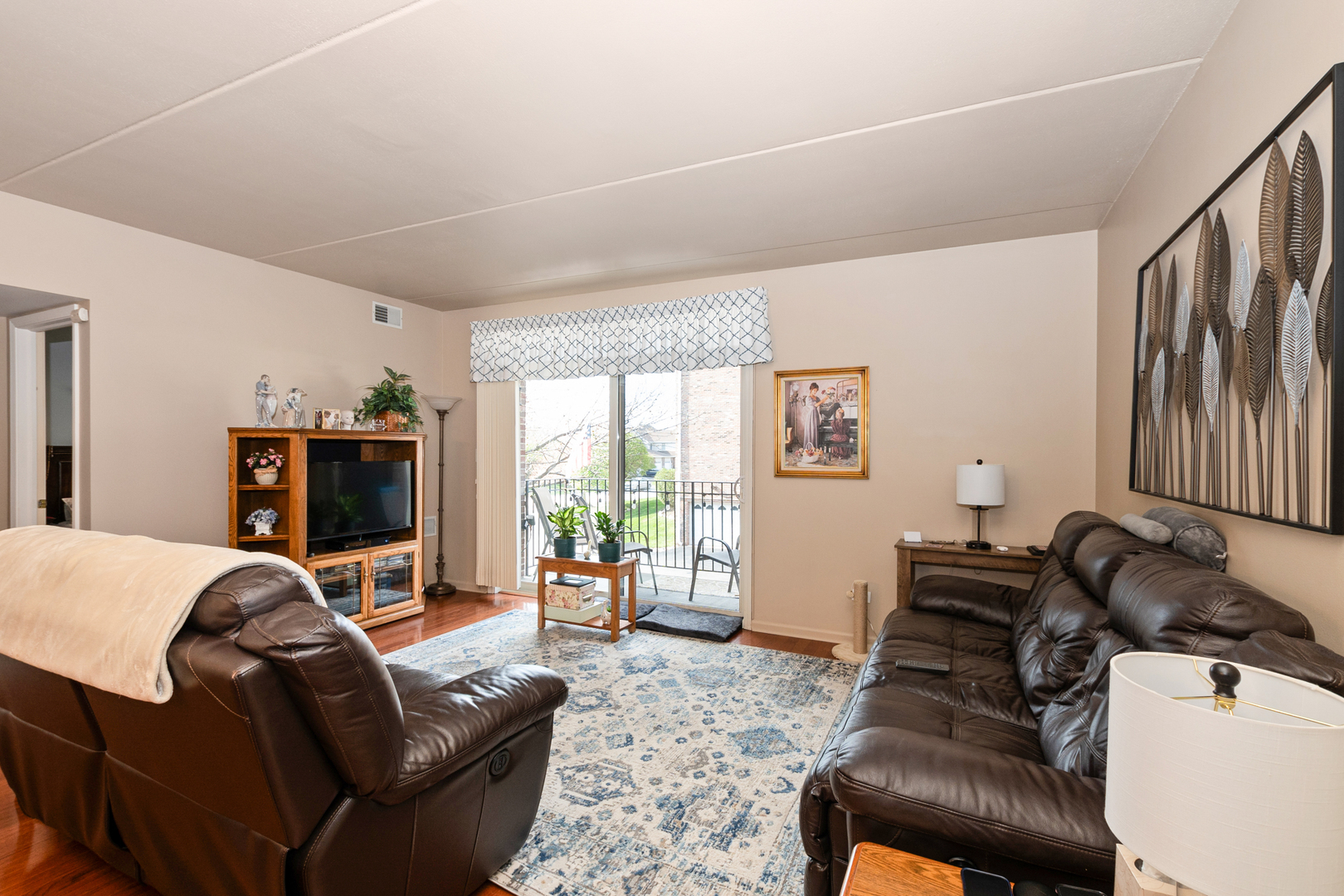 Property Photo: 5105 Deblin Lane 2D IL 60453