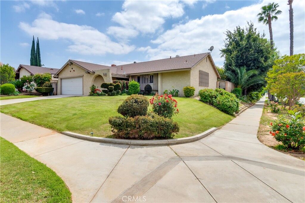 Property Photo: 2896 Balfore Street CA 92506