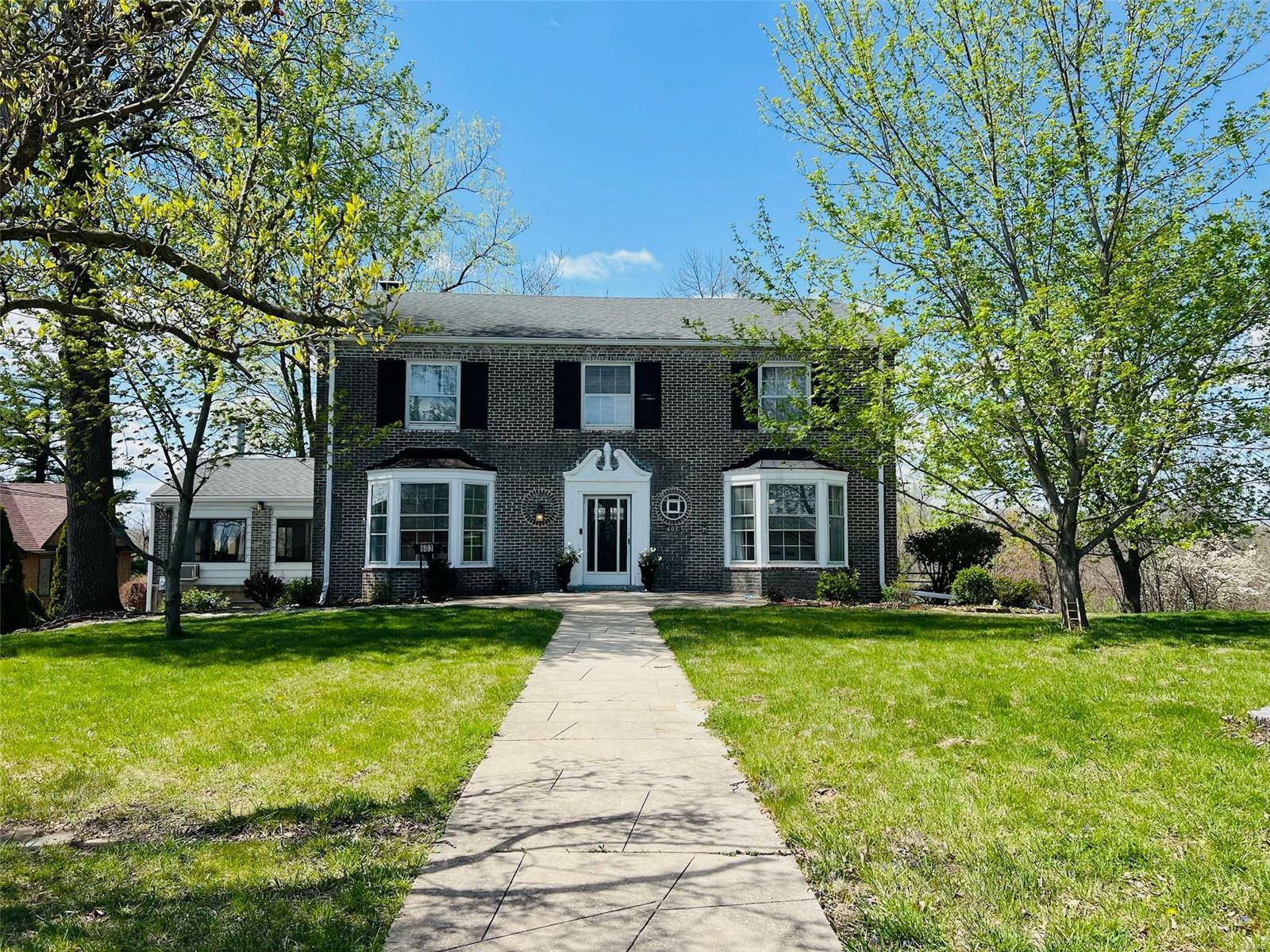 Property Photo: 603 Country Club Drive MO 63401