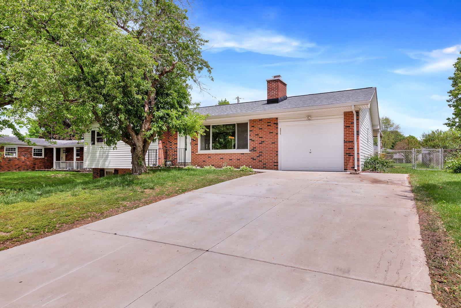 Property Photo: 2416 Mayer Drive MO 63301