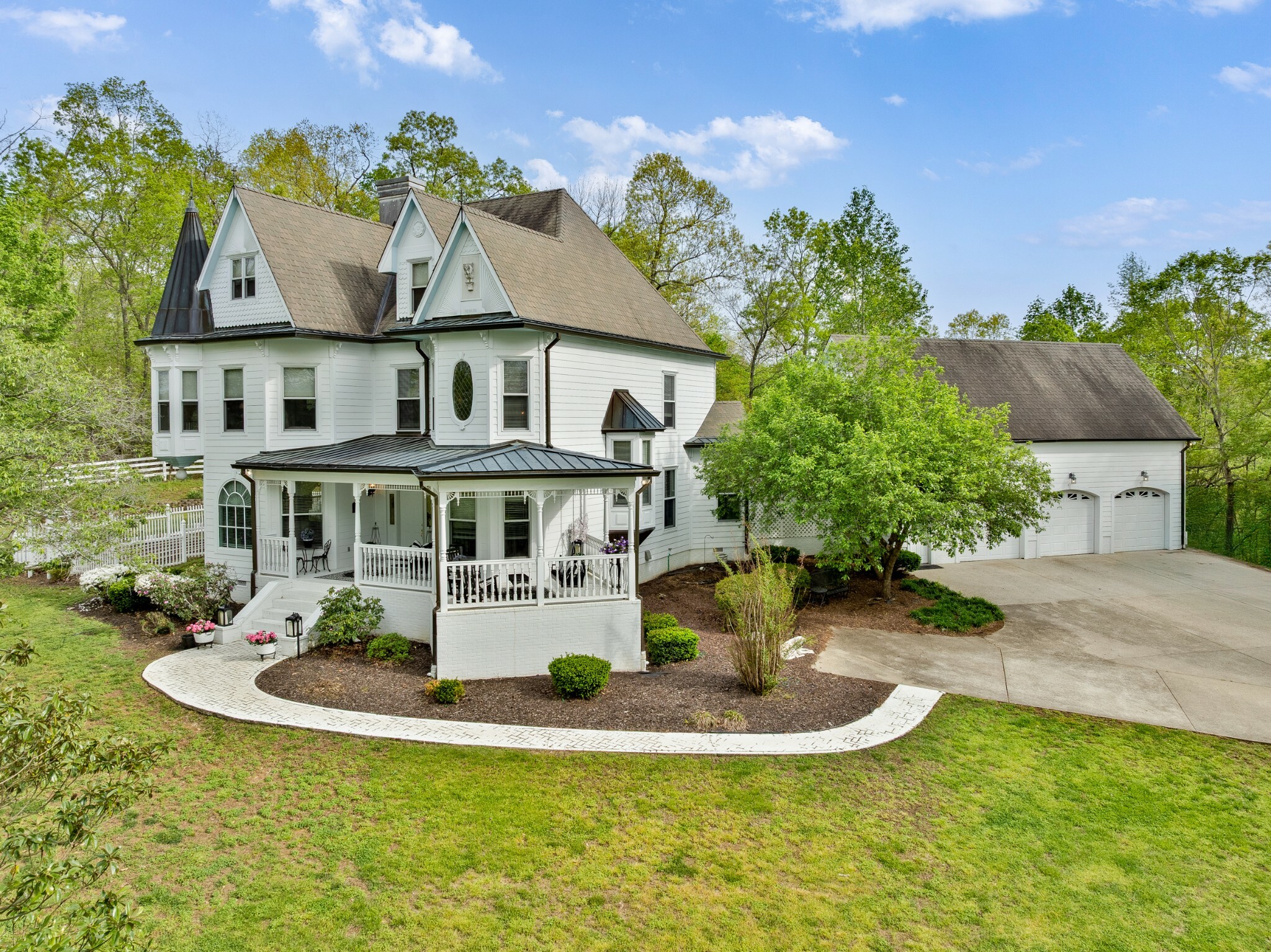 Property Photo: 515 Cox Hollow Rd TN 37058