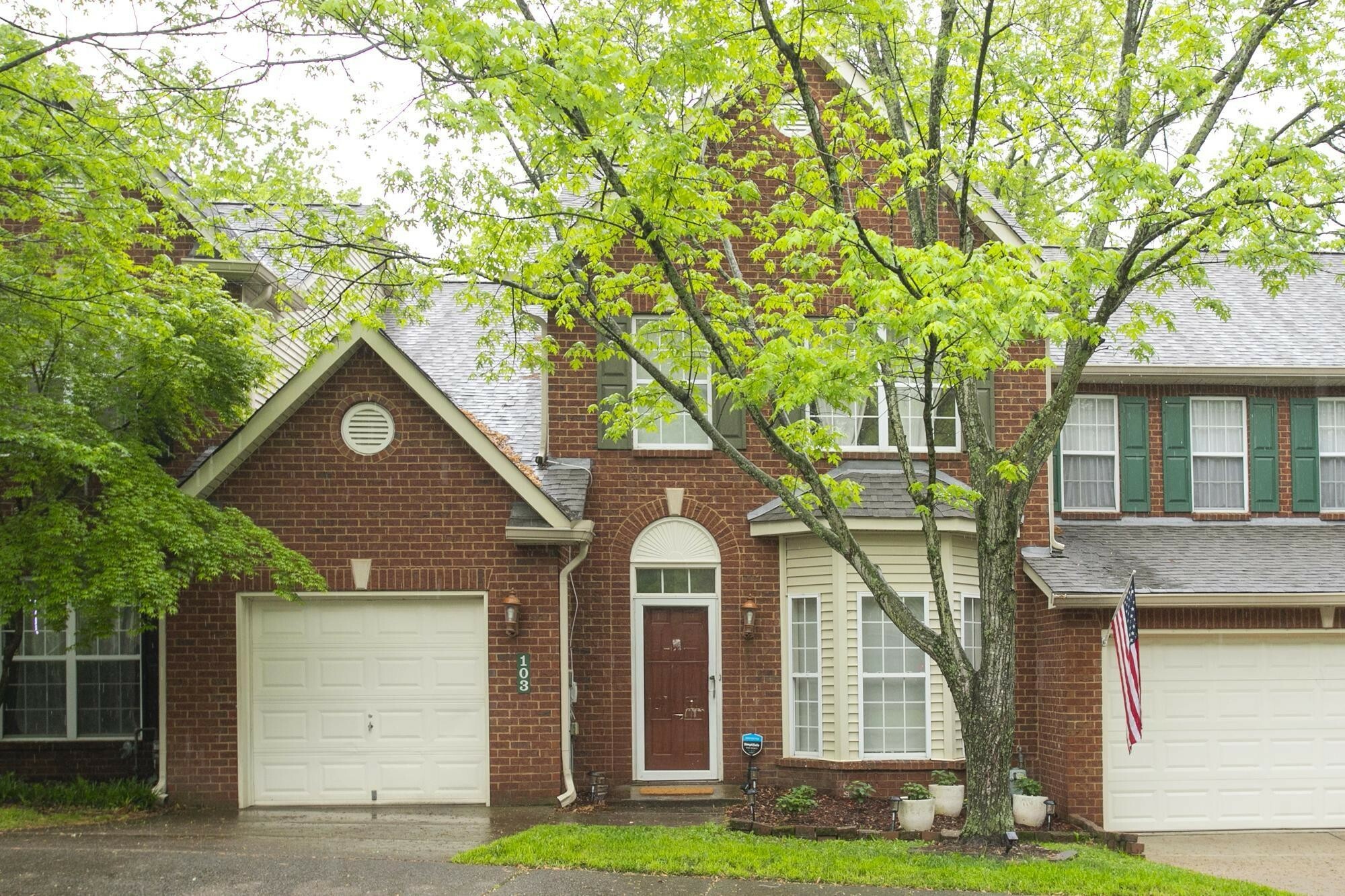 Property Photo: 103 Nashboro Grns TN 37217