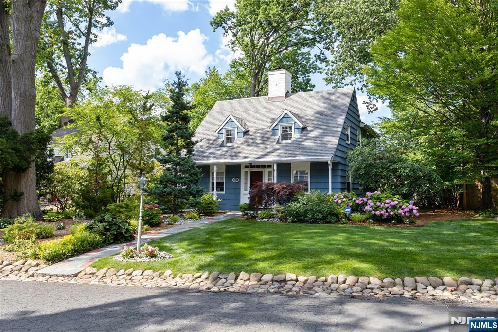 671 Sunset Road  Teaneck NJ 07666 photo