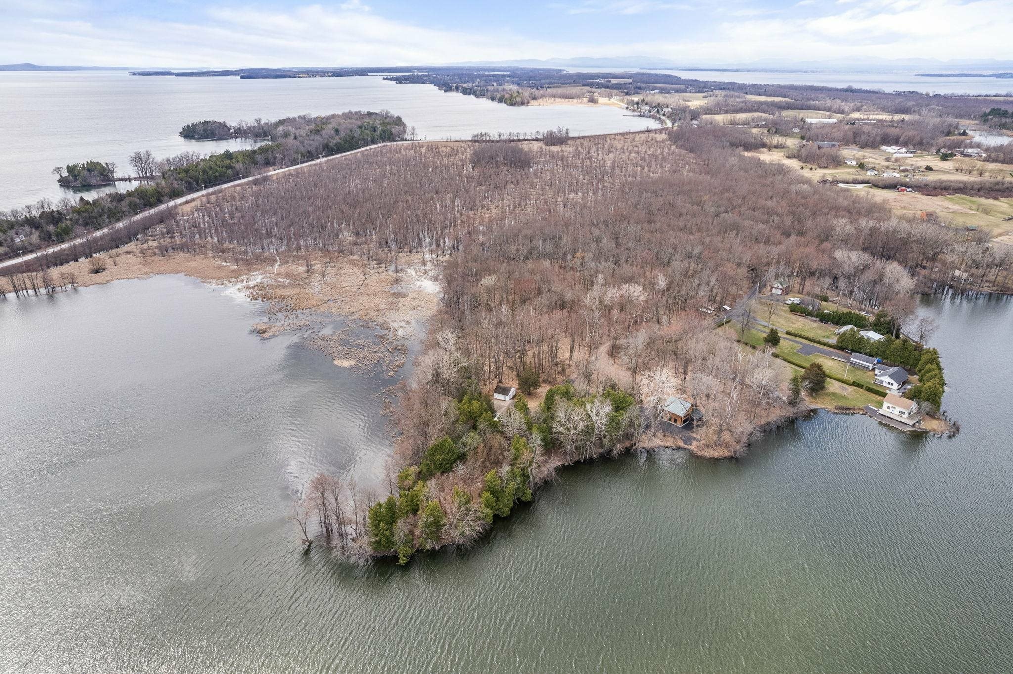 Property Photo: 414 Green Point Road VT 05474