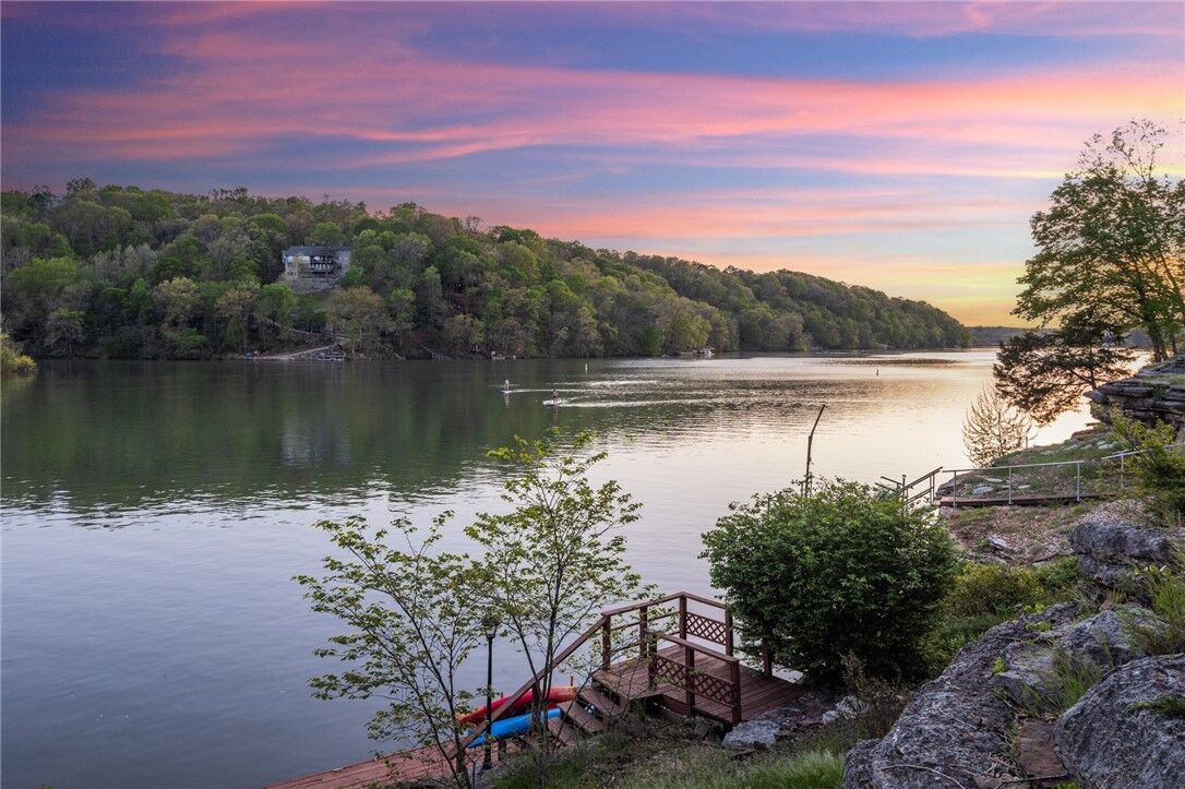 Property Photo: 2 Castleford Drive AR 72714