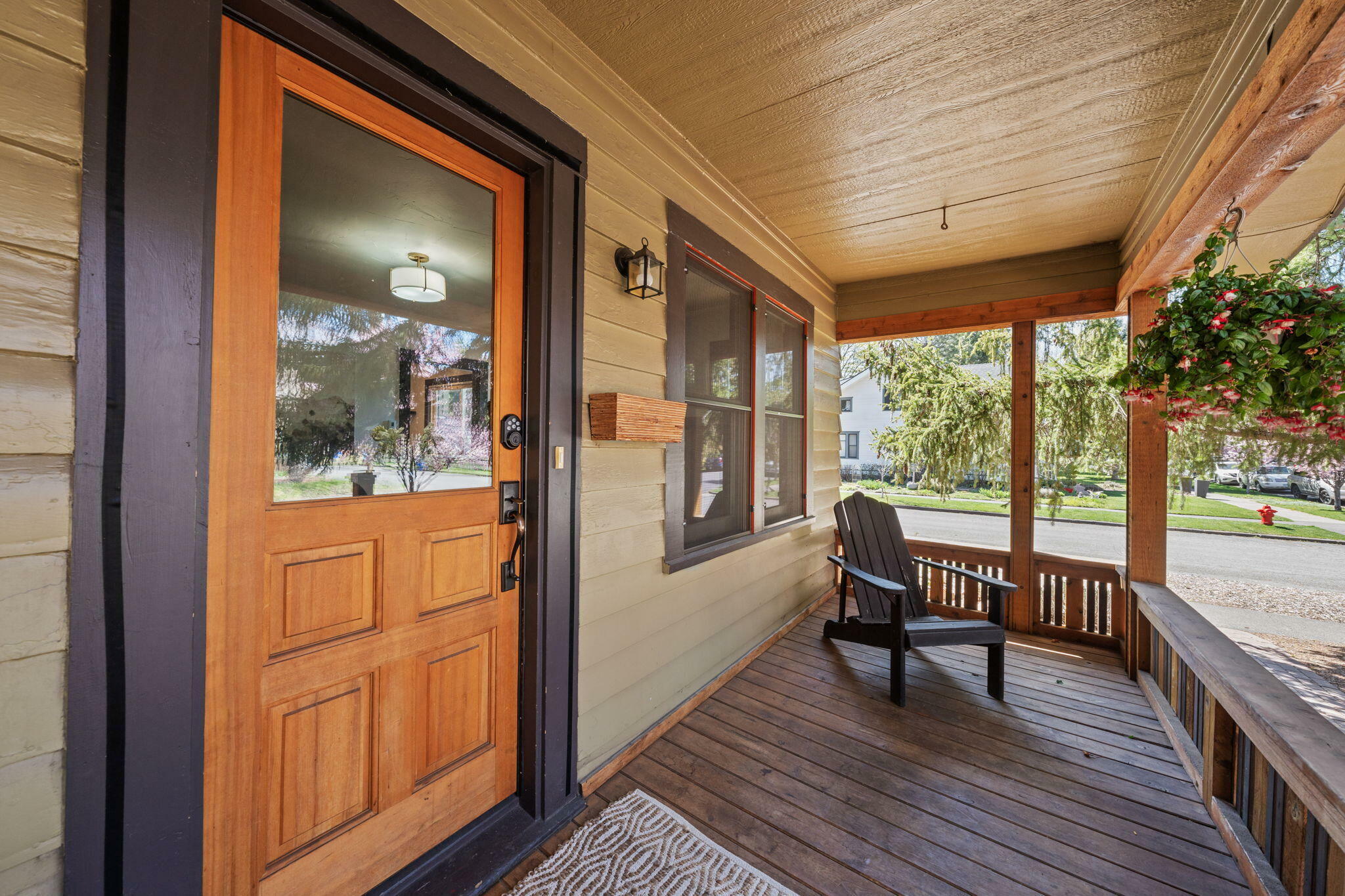 Property Photo: 355 NW Delaware Avenue OR 97703