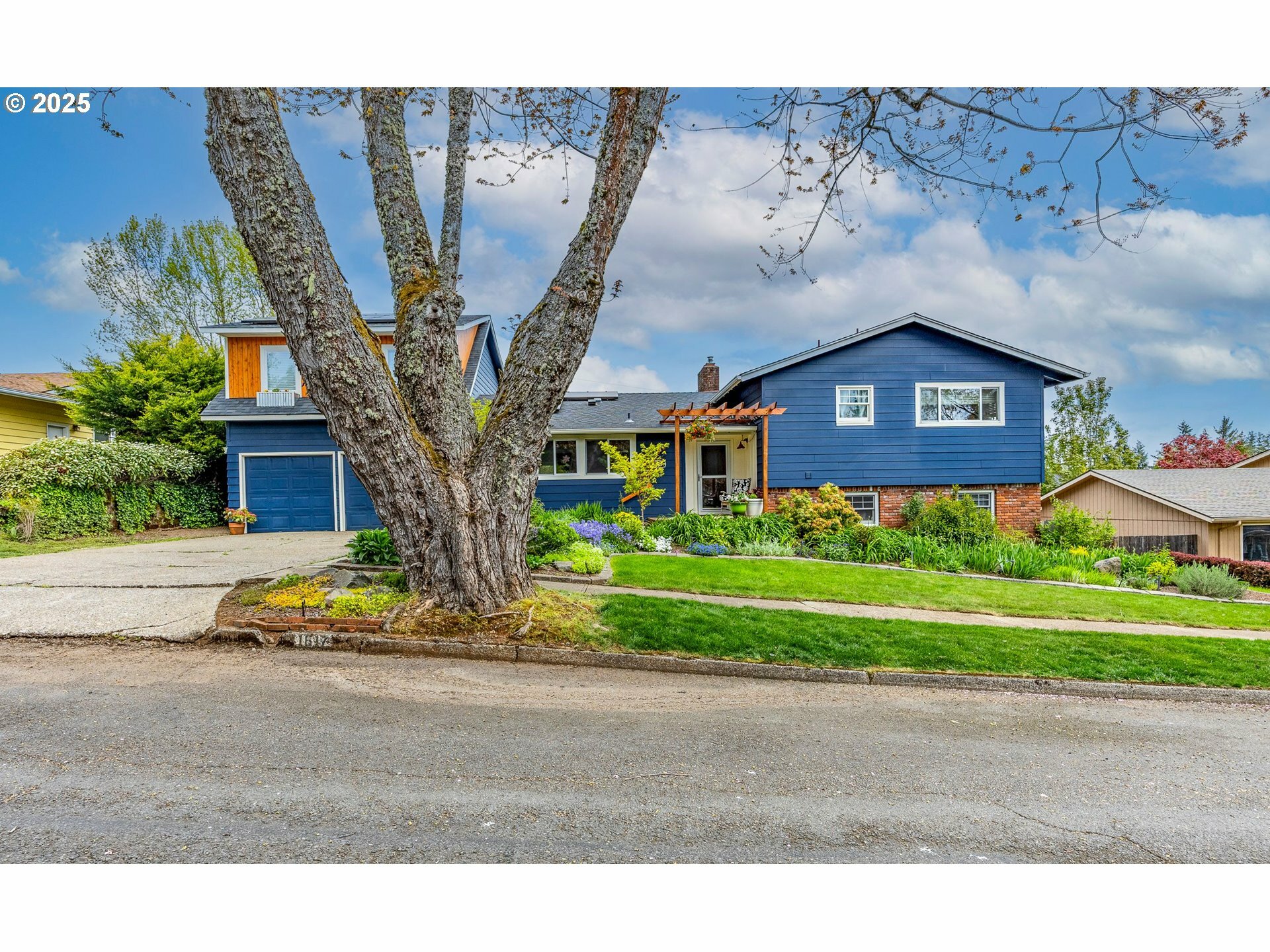 1617 Iier St  Salem OR 97302 photo