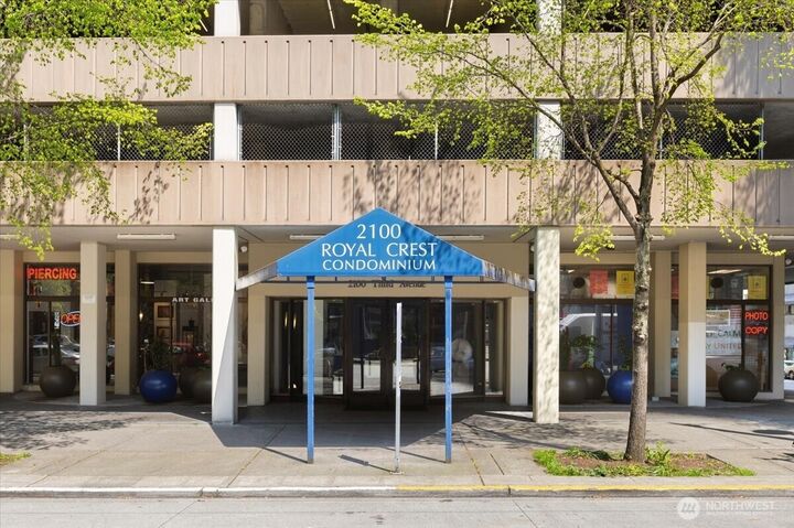 Property Photo: 2100 3rd Avenue 2505 WA 98121