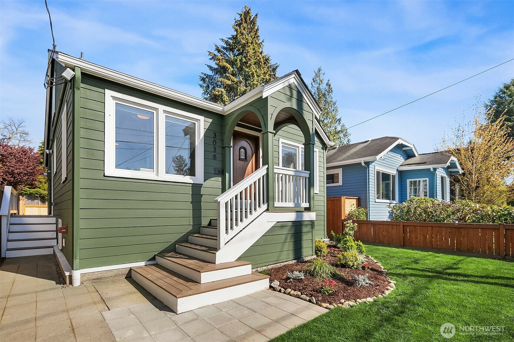 Property Photo: 3038 39th Avenue SW WA 98116