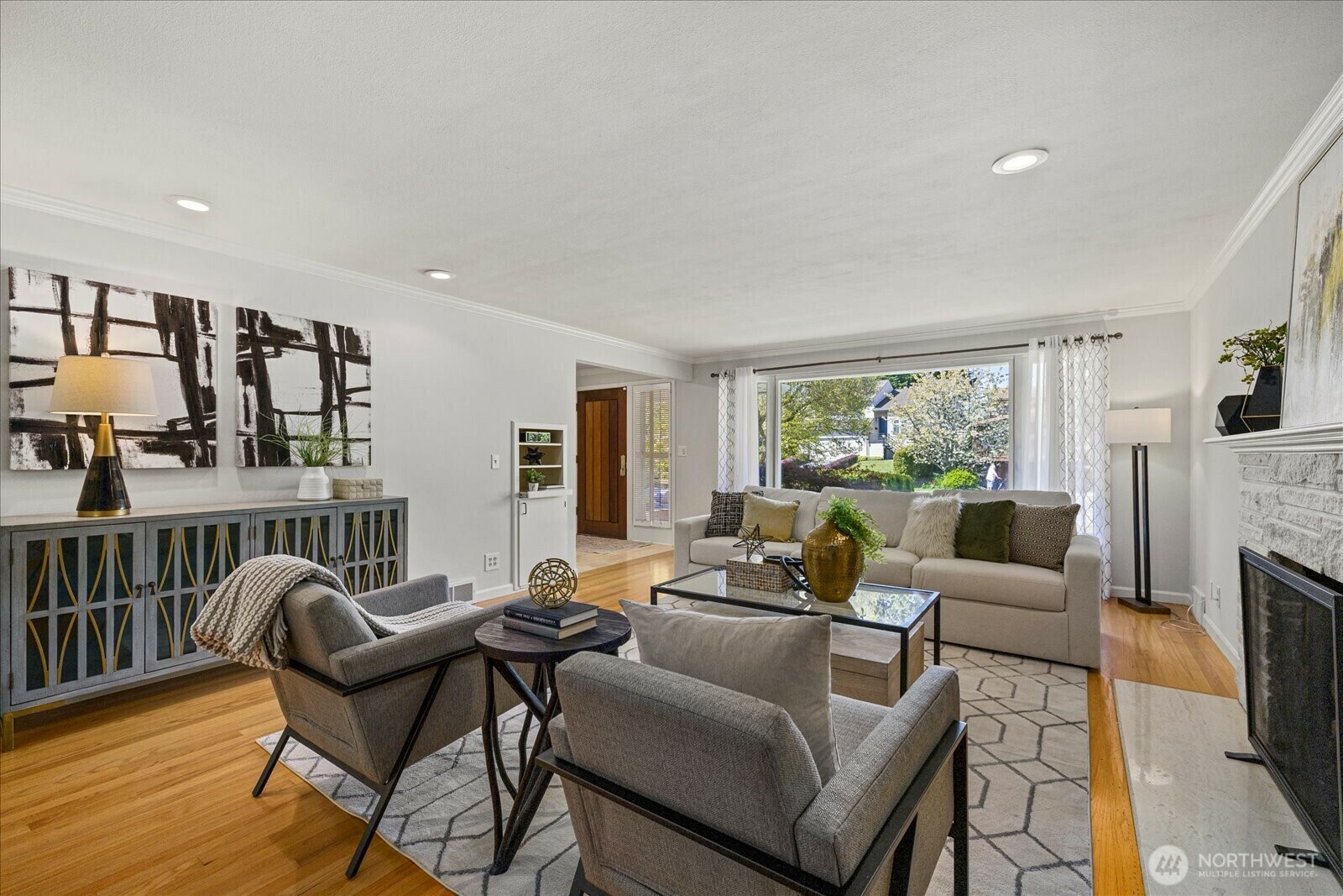 Property Photo: 3730 Magnolia Boulevard W WA 98199
