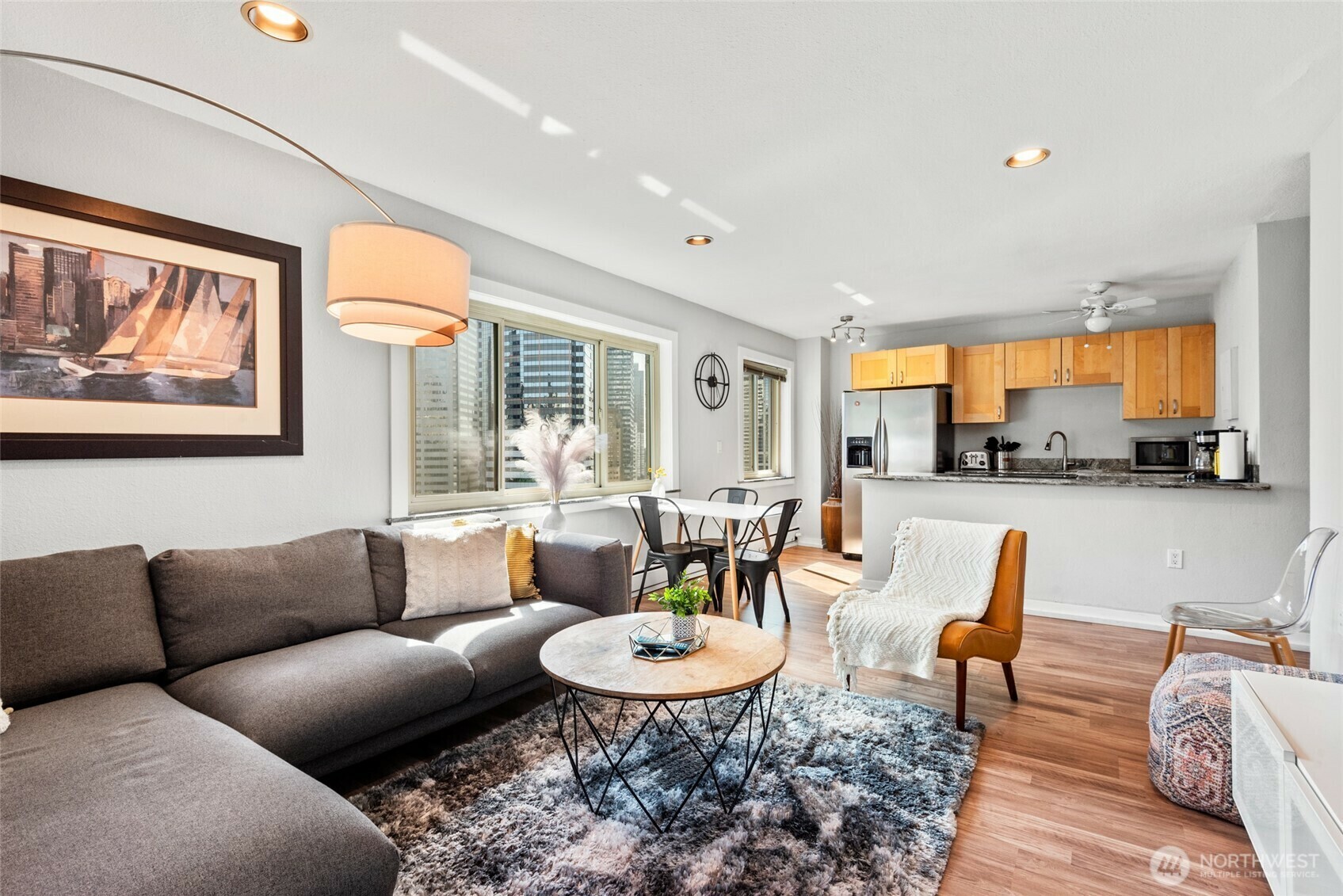 Property Photo: 1400 Hubbell Place P102 WA 98101