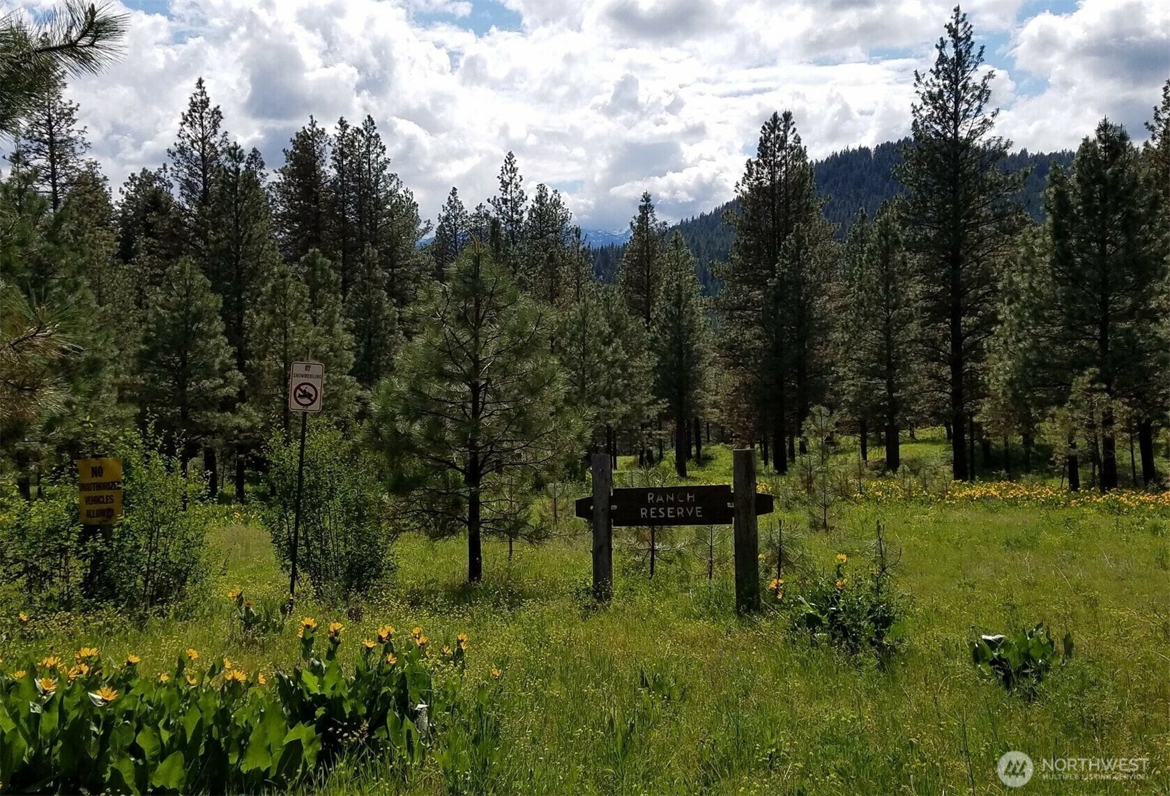 Property Photo: 25607 Camp 12 WA 98826