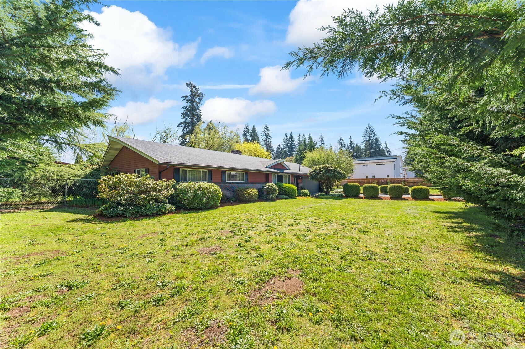 Property Photo: 9811 NE 152nd Avenue WA 98682
