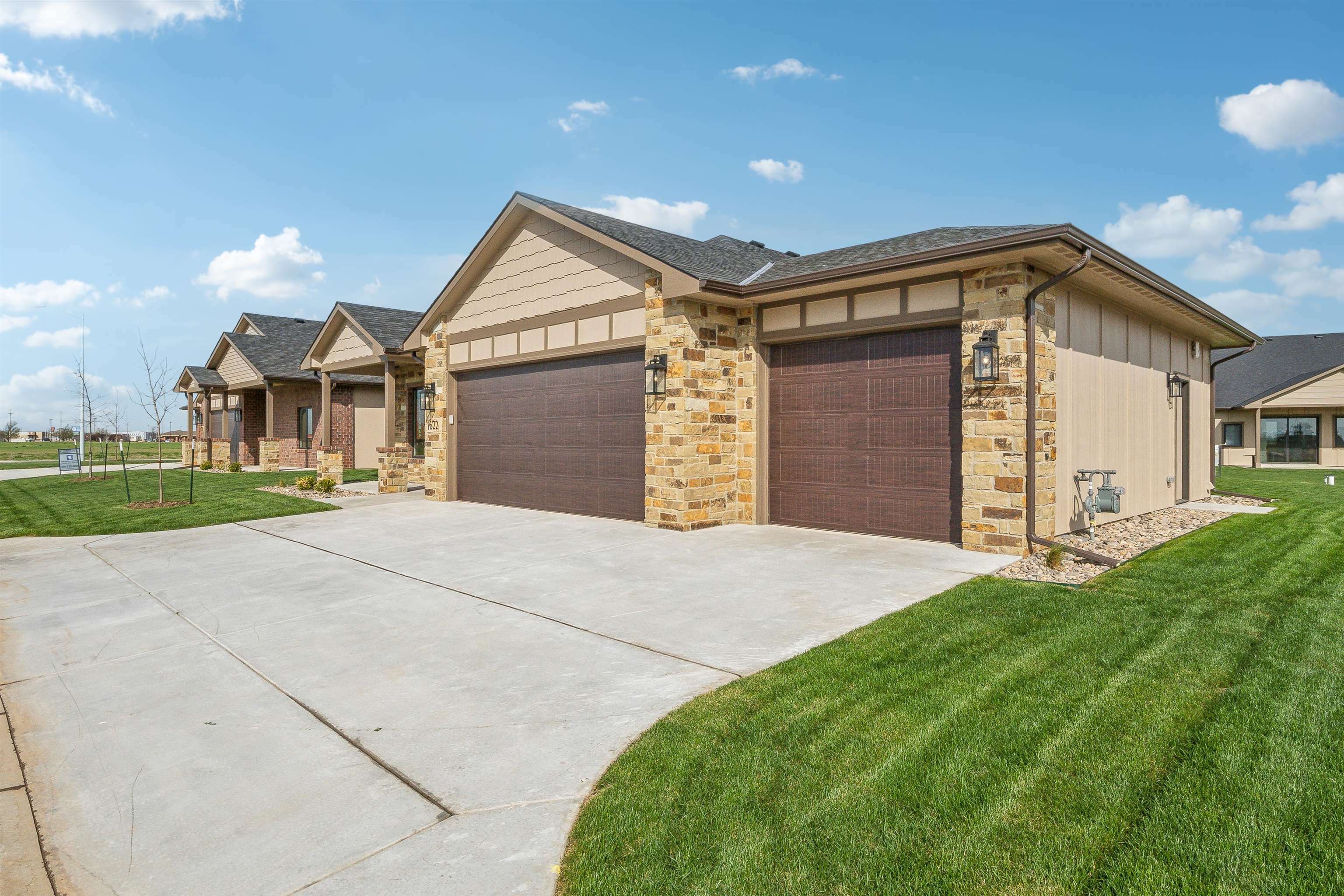 Property Photo: 1622 S Dove Pl KS 67052