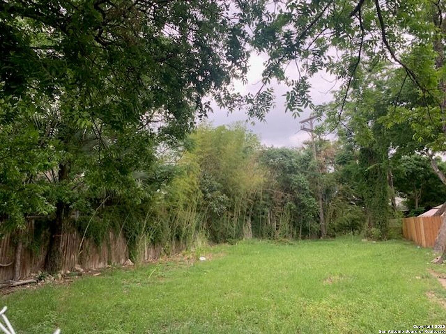 Property Photo: 318 Trail Street TX 78212