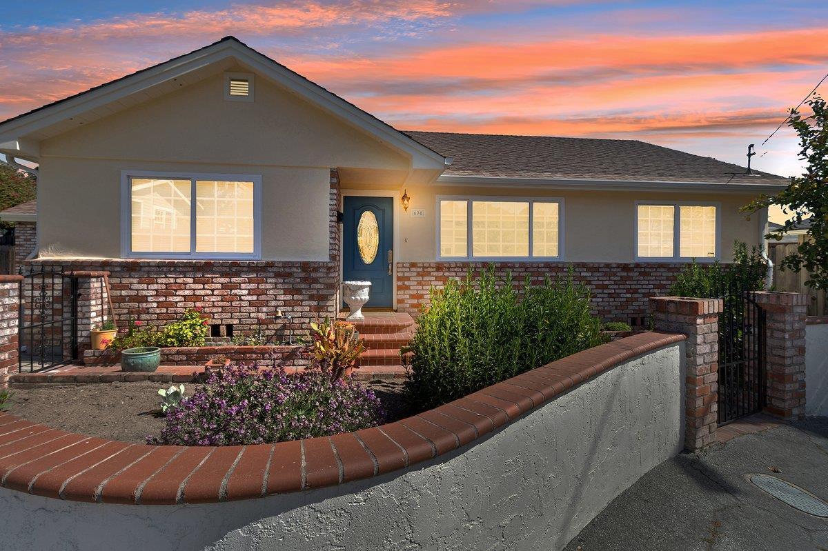Property Photo: 670 Van Buren Circle CA 93940