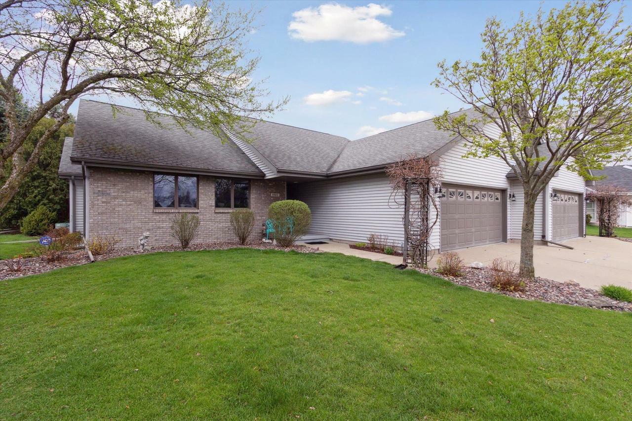 Property Photo: 1903-1905 St George Lane WI 53545