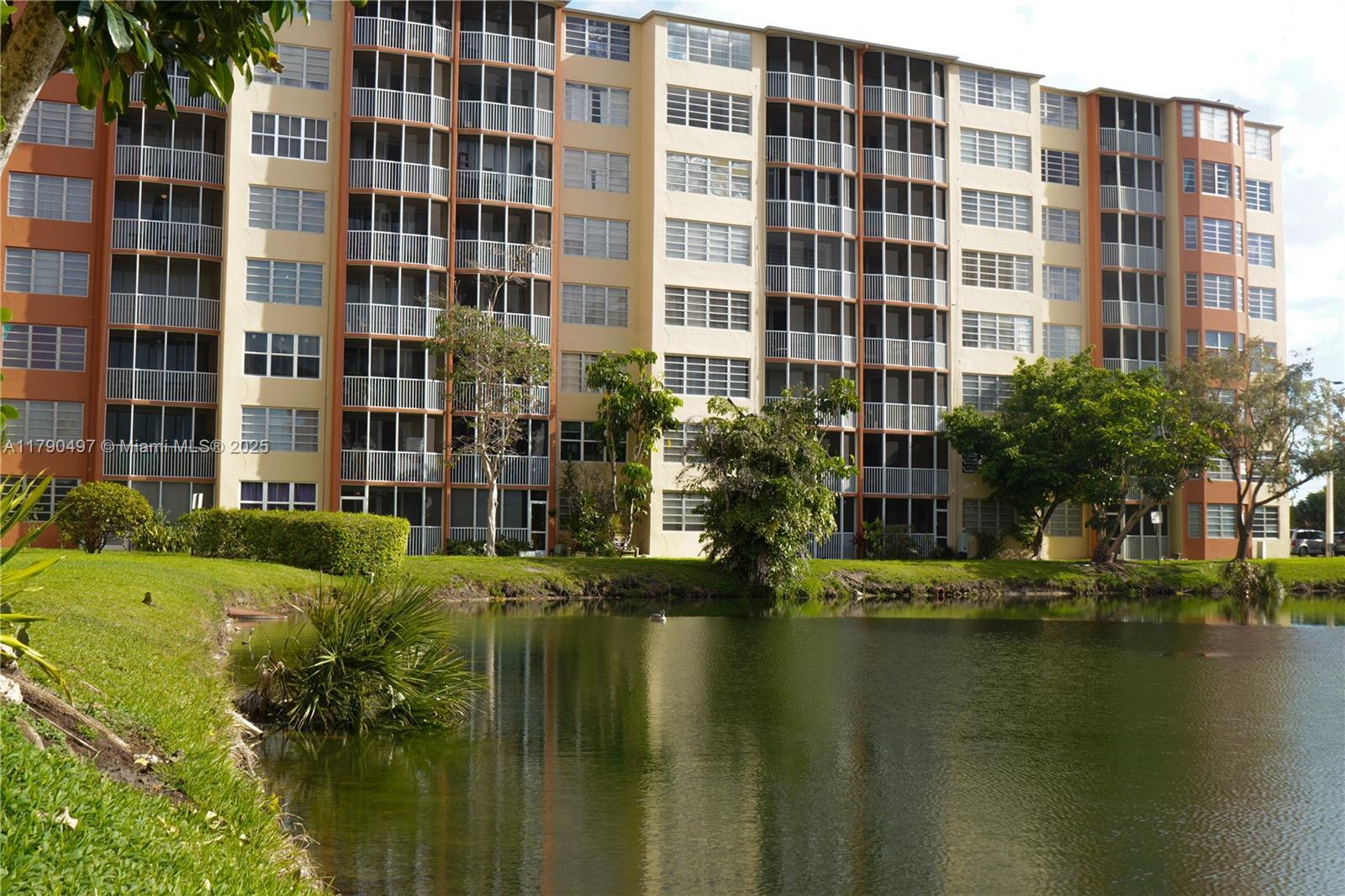 Property Photo:  1770 NE 191st St 204-1  FL 33179 