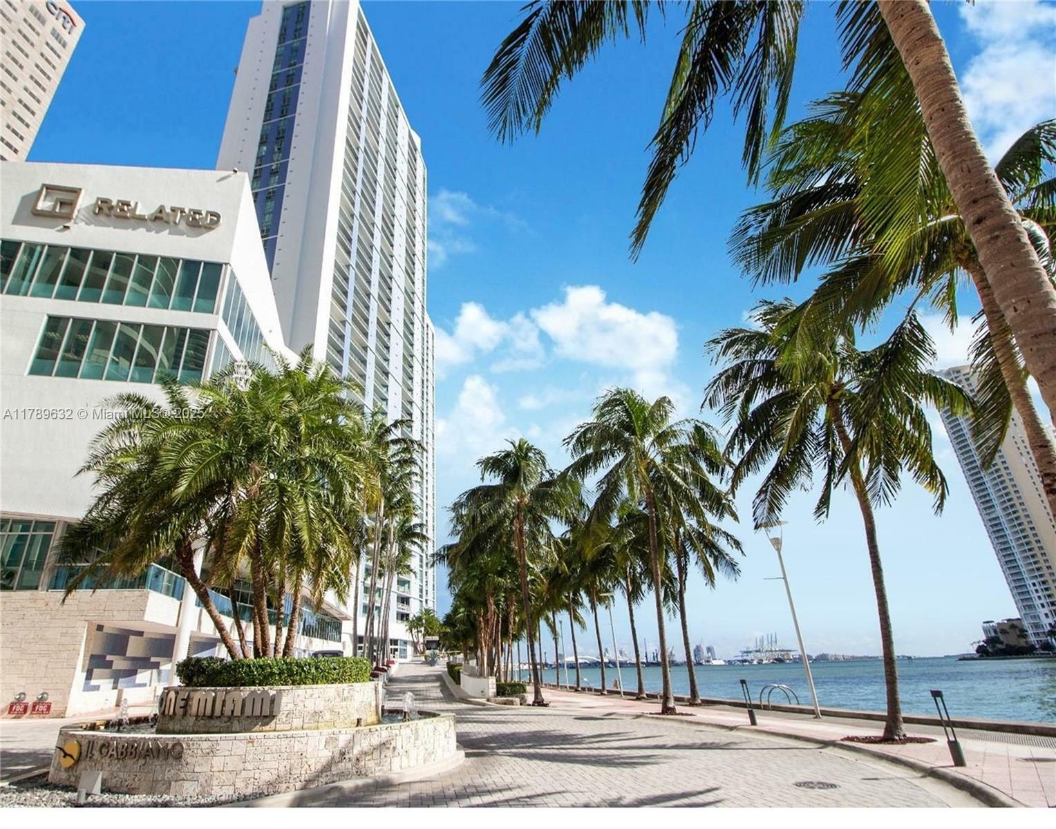 Property Photo: 335 S Biscayne Blvd 1904 FL 33131
