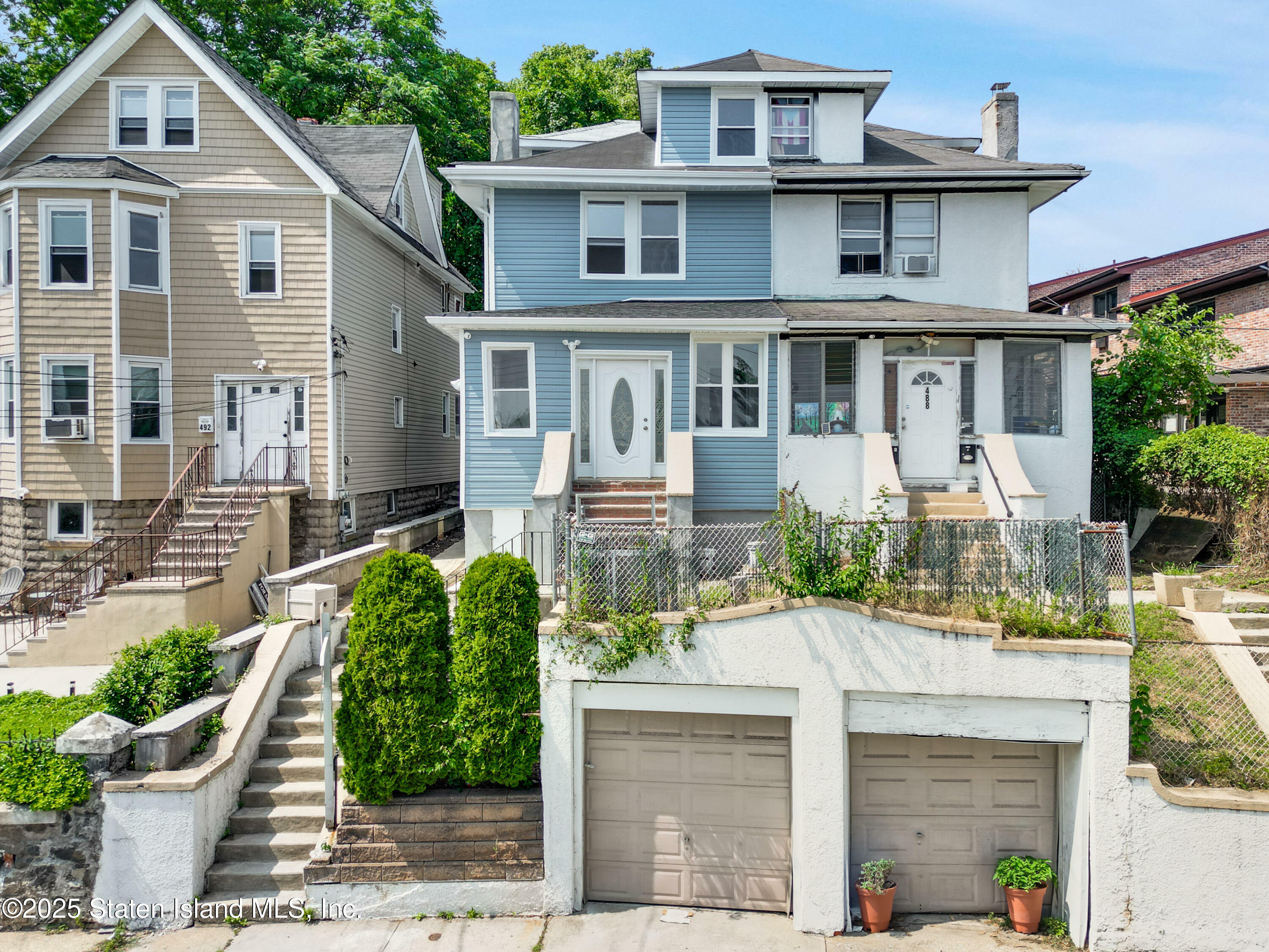 Property Photo: 490 Van Duzer Street NY 10304