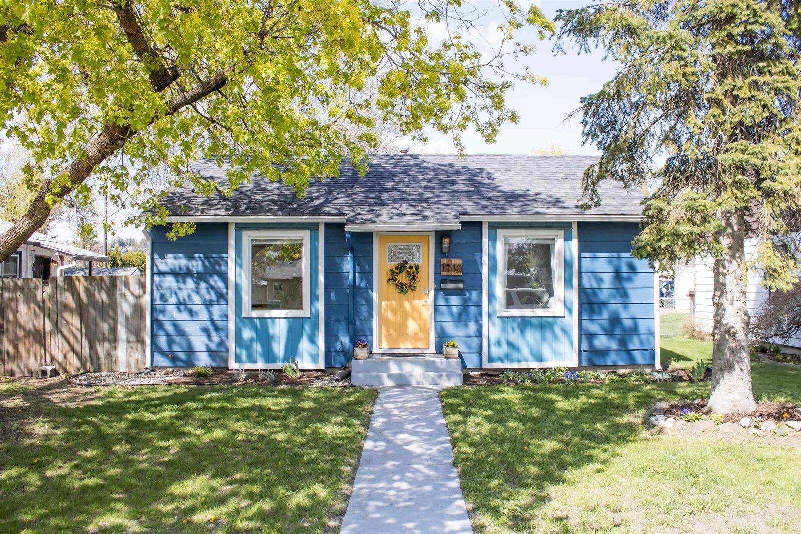 Property Photo:  1110 W Central Ave  WA 99205 