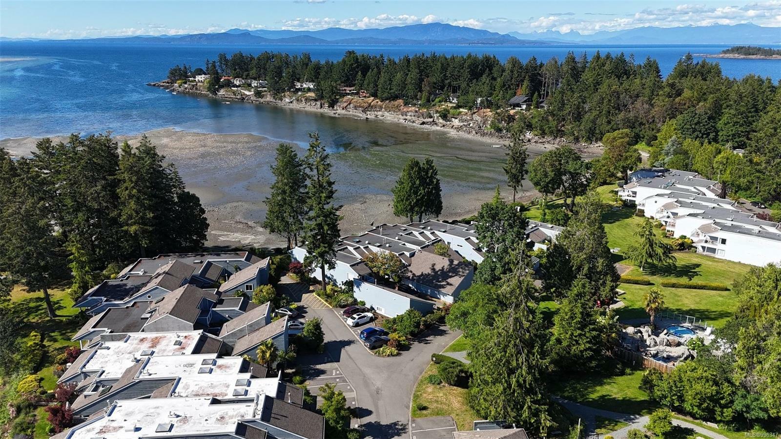 Property Photo: 1600 Stroulger Rd 521 BC V9P 9B7