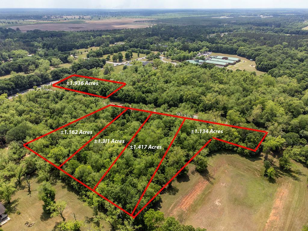 Property Photo: 2914 Barnaby Dr GA 31721