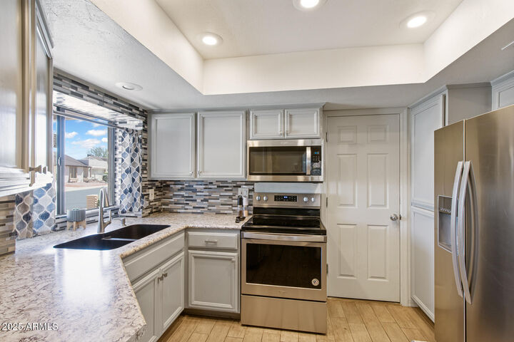 905 E Bluefield Avenue  Phoenix AZ 85022 photo