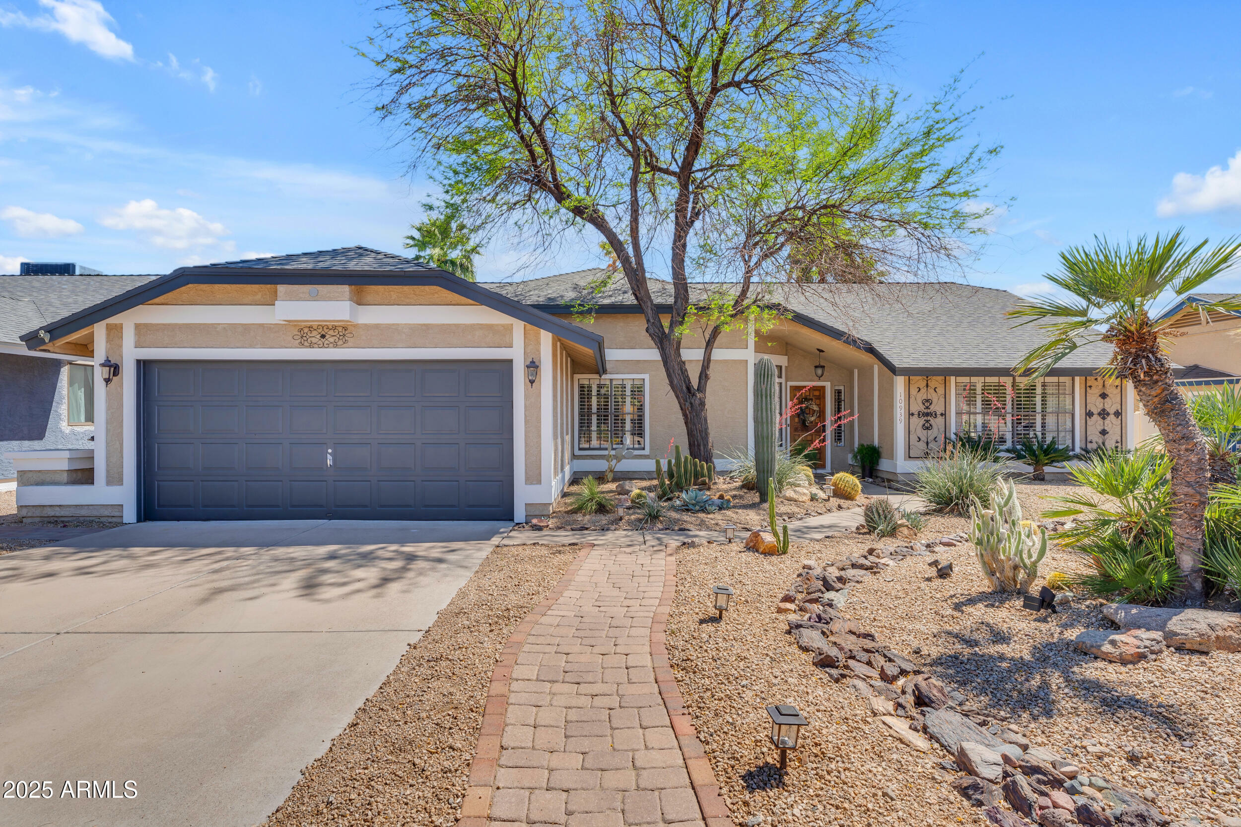 Property Photo: 10939 E Kalil Drive AZ 85259