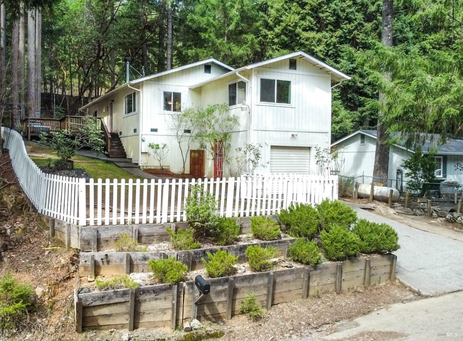 1853 Clover Drive  Willits CA 95490 photo