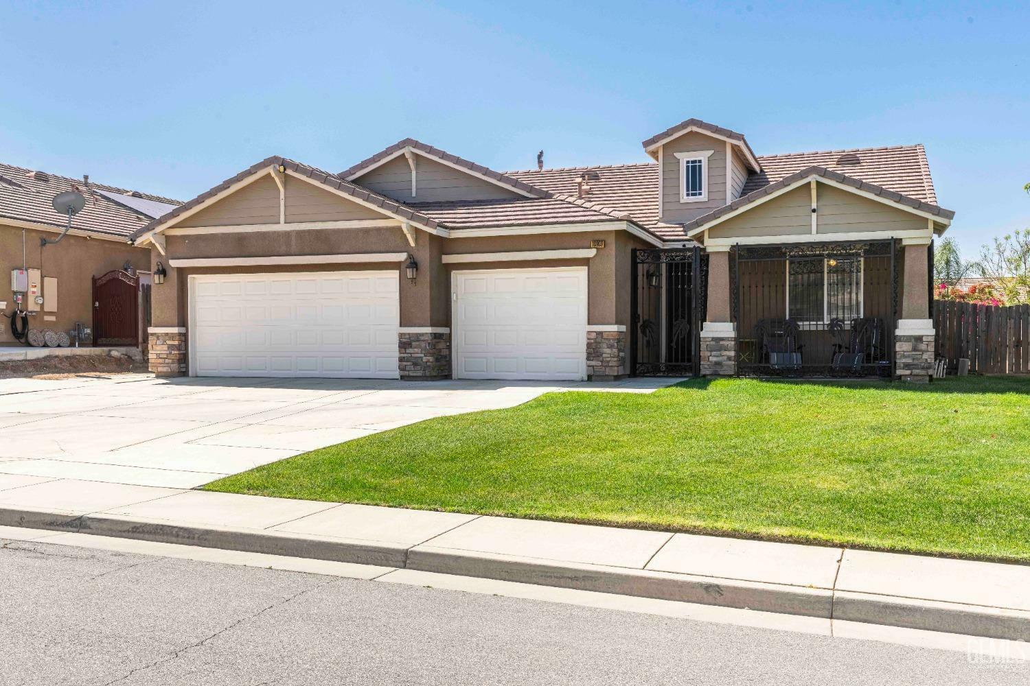 Property Photo: 10909 Rainwater Lane CA 93306