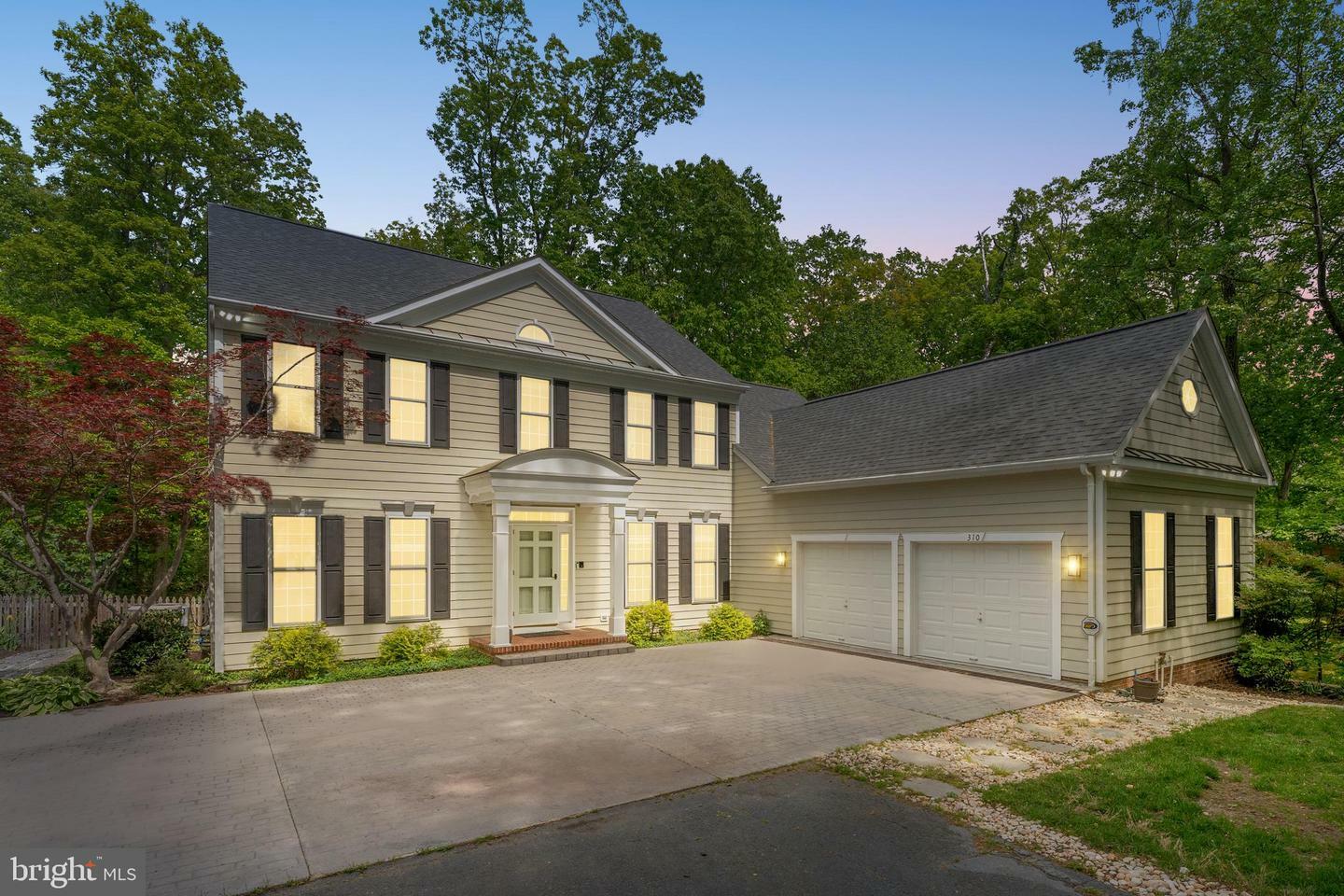 Property Photo: 310 Lee Drive VA 22401