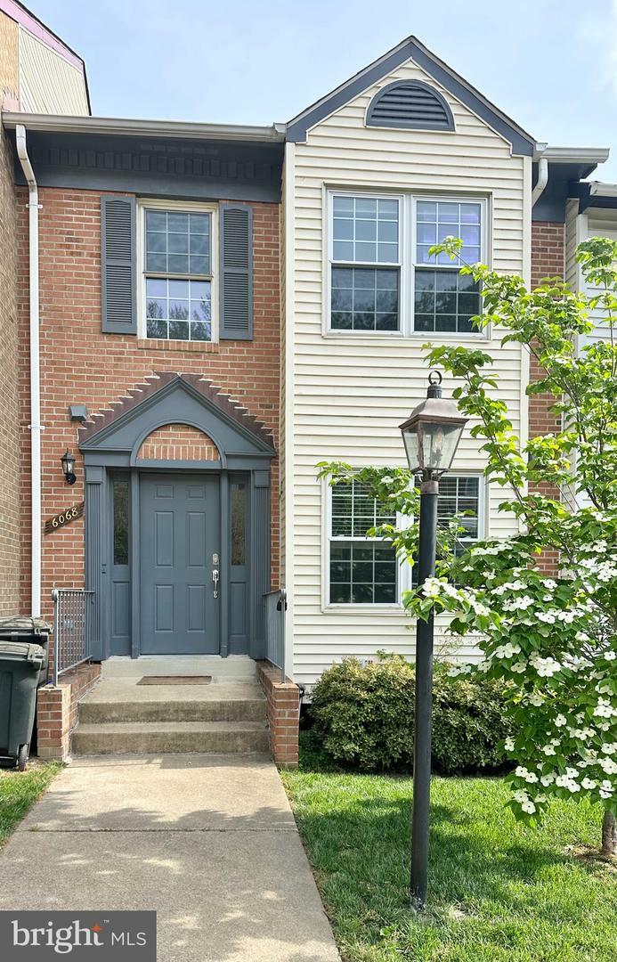 Property Photo: 6068 Heatherwood Drive VA 22310