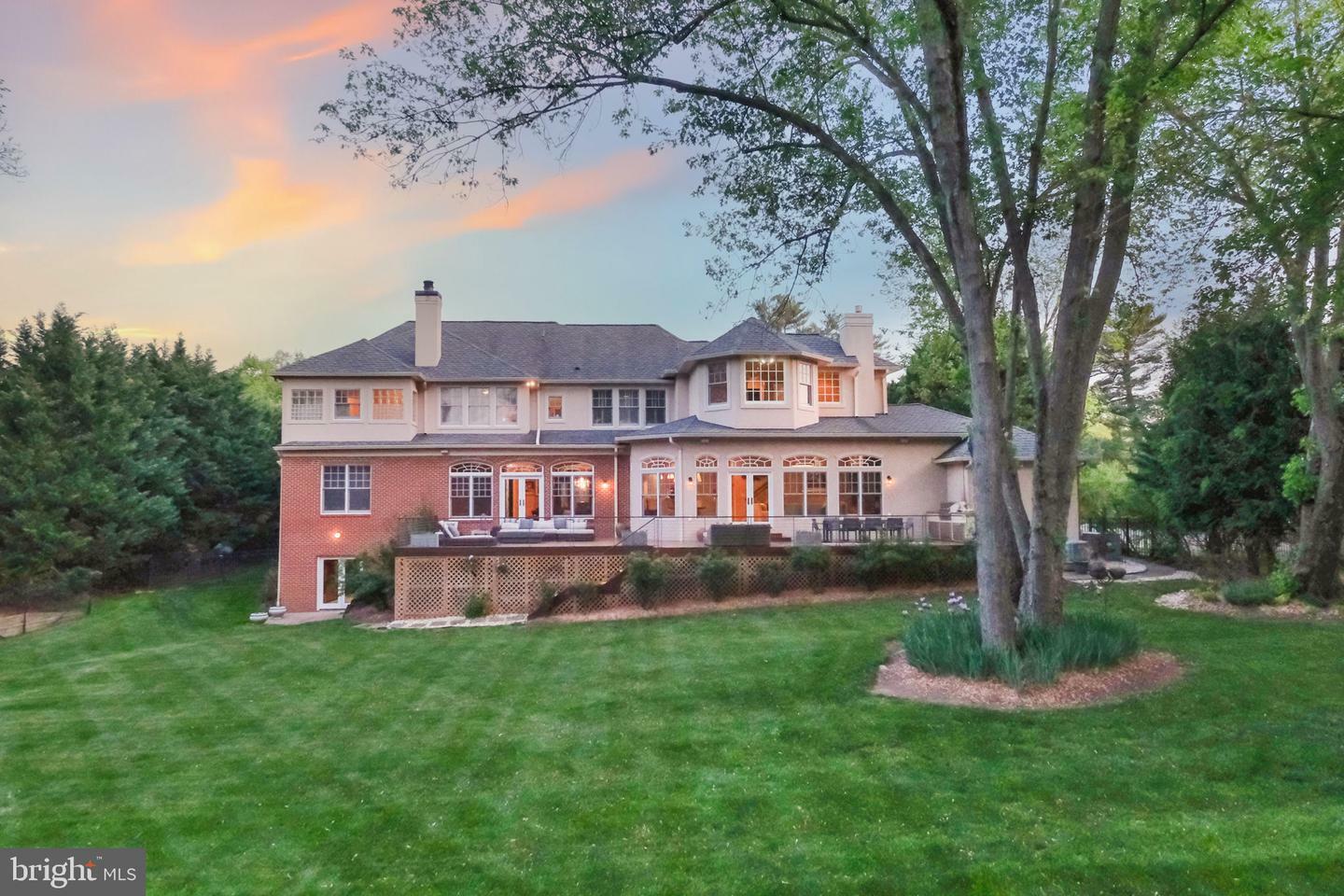Property Photo: 11724 Gainsborough Road MD 20854