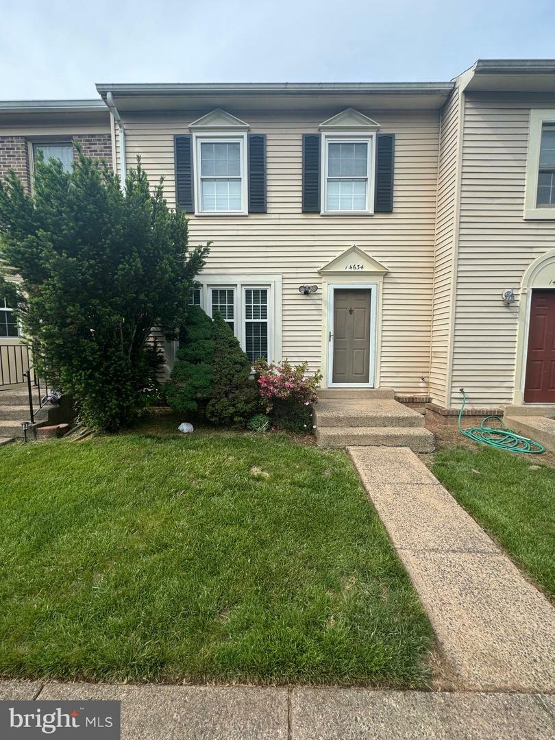 Property Photo: 14634 Stone Range Drive VA 20120