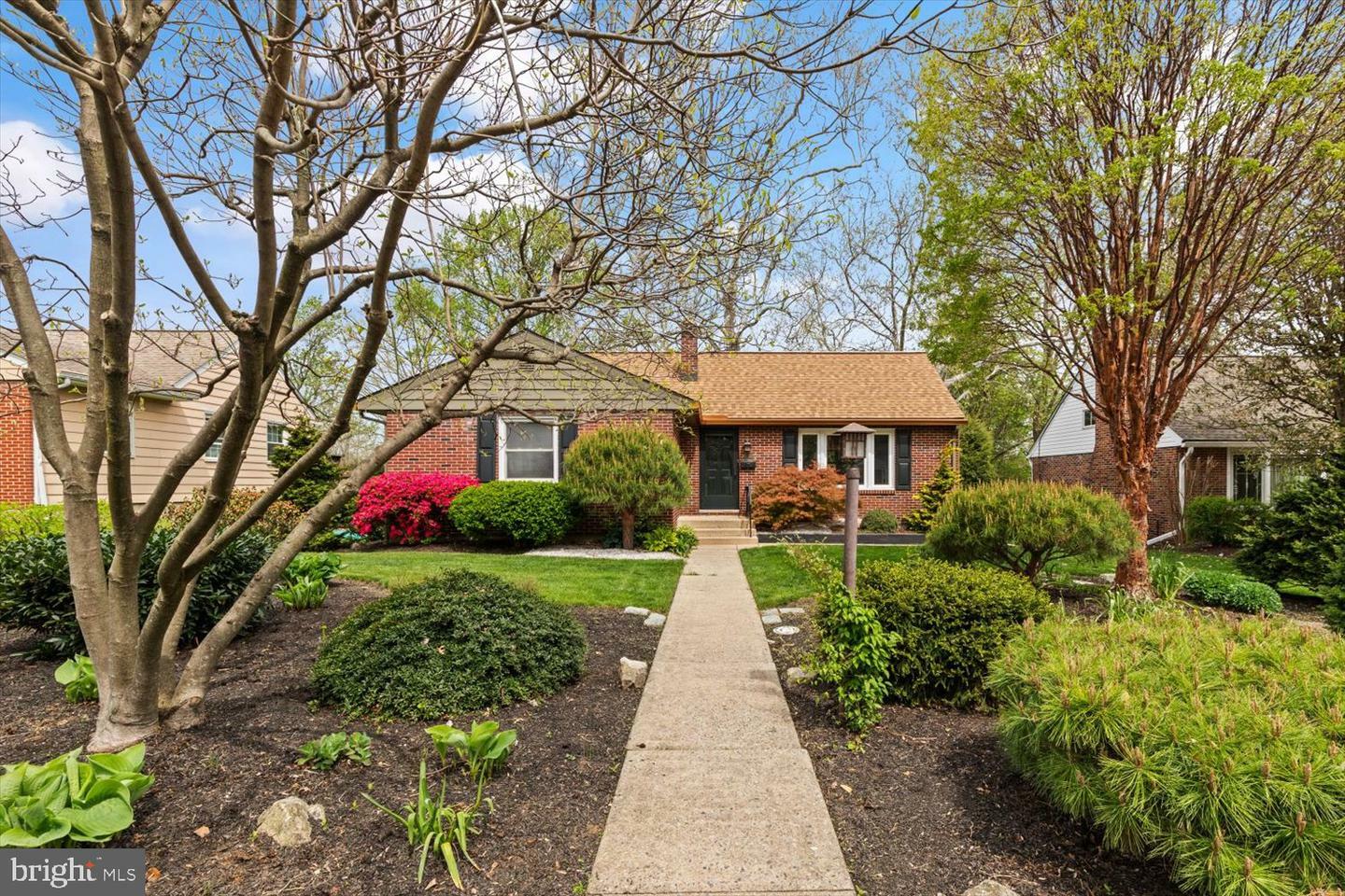 Property Photo: 951 Parkside Lane PA 17601