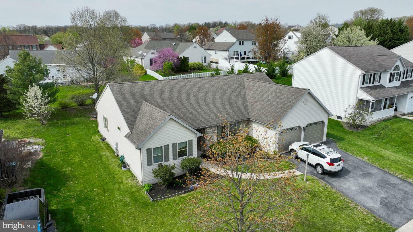 Property Photo: 771 W Ridge Road PA 17022