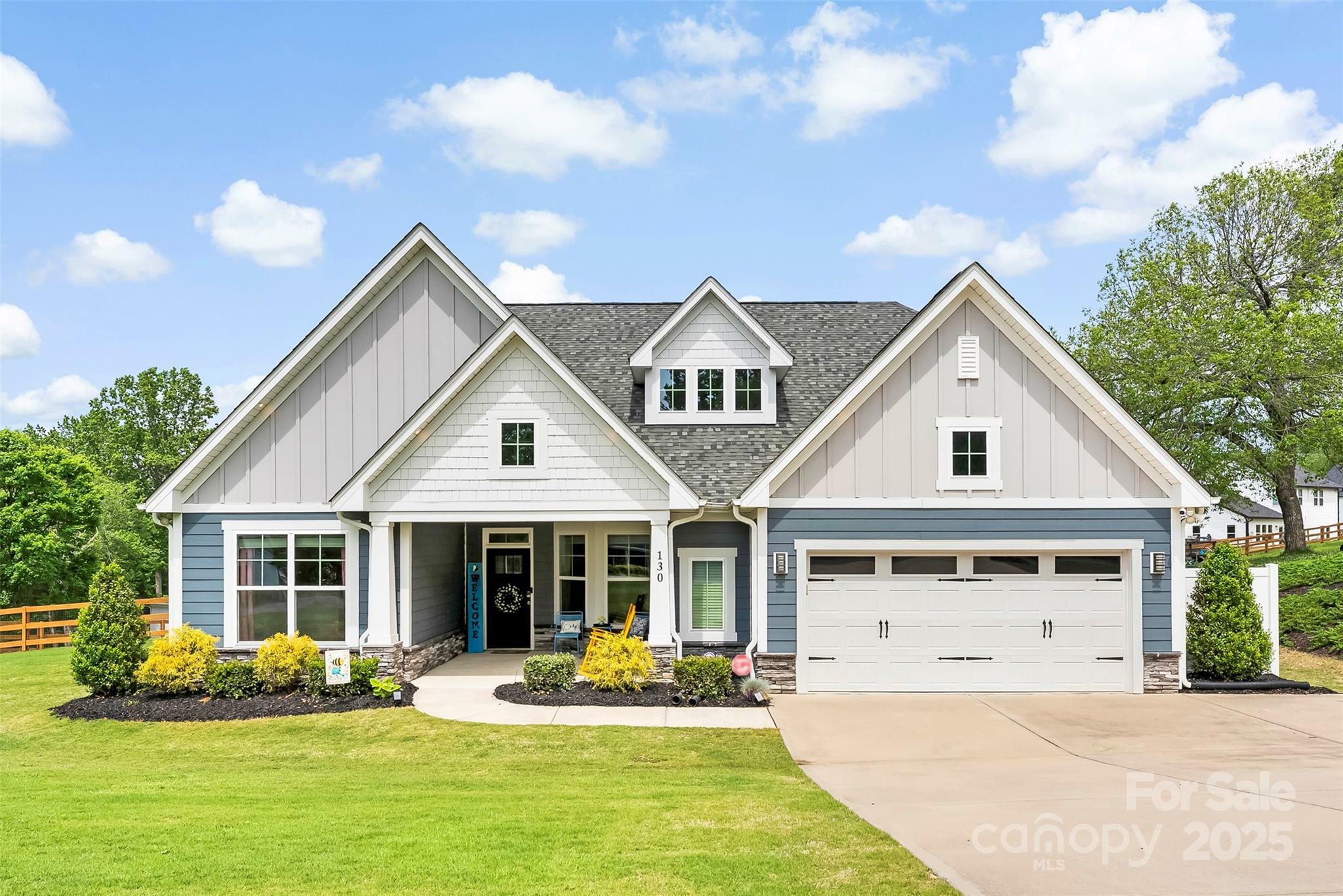 Property Photo: 130 Candlewood Drive NC 28086