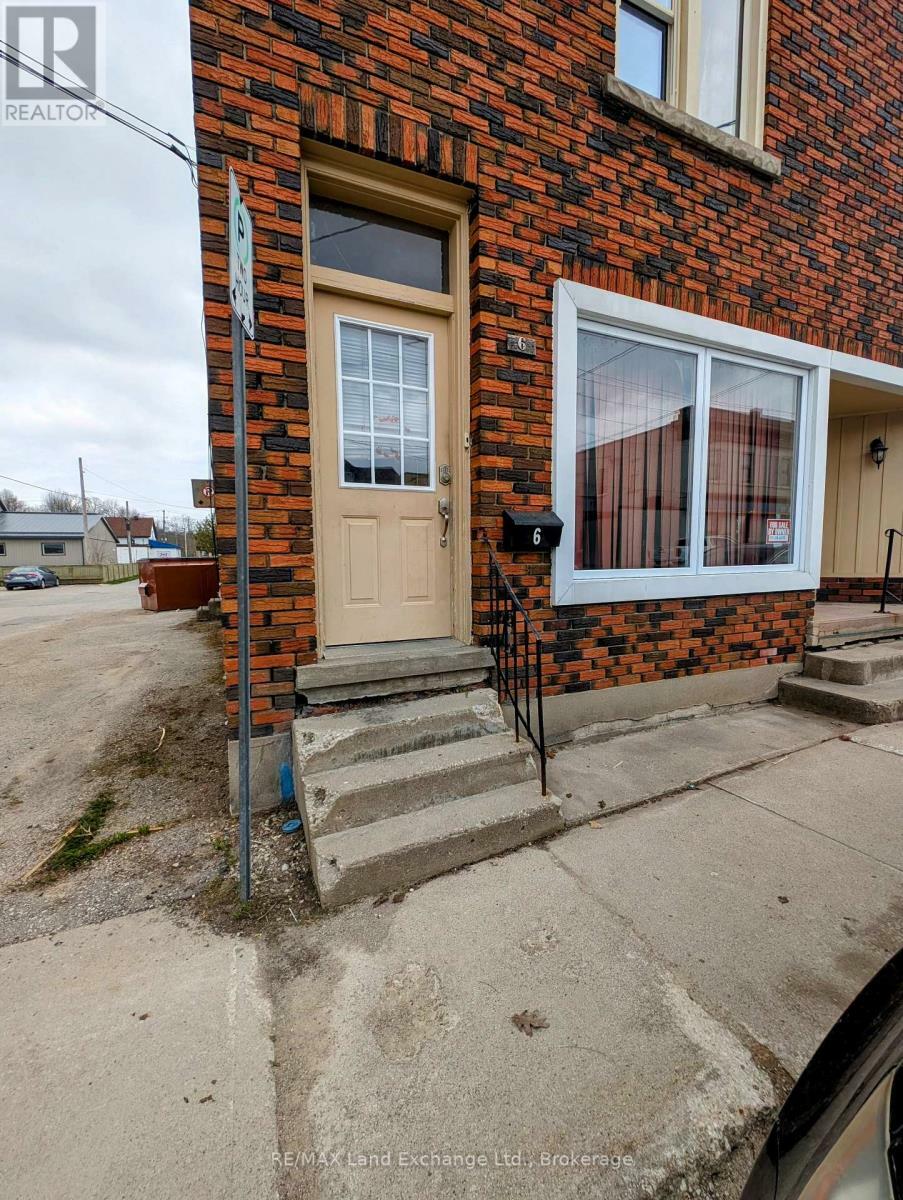 Property Photo: 4&6 North Colborne Street North ON N0G 2V0