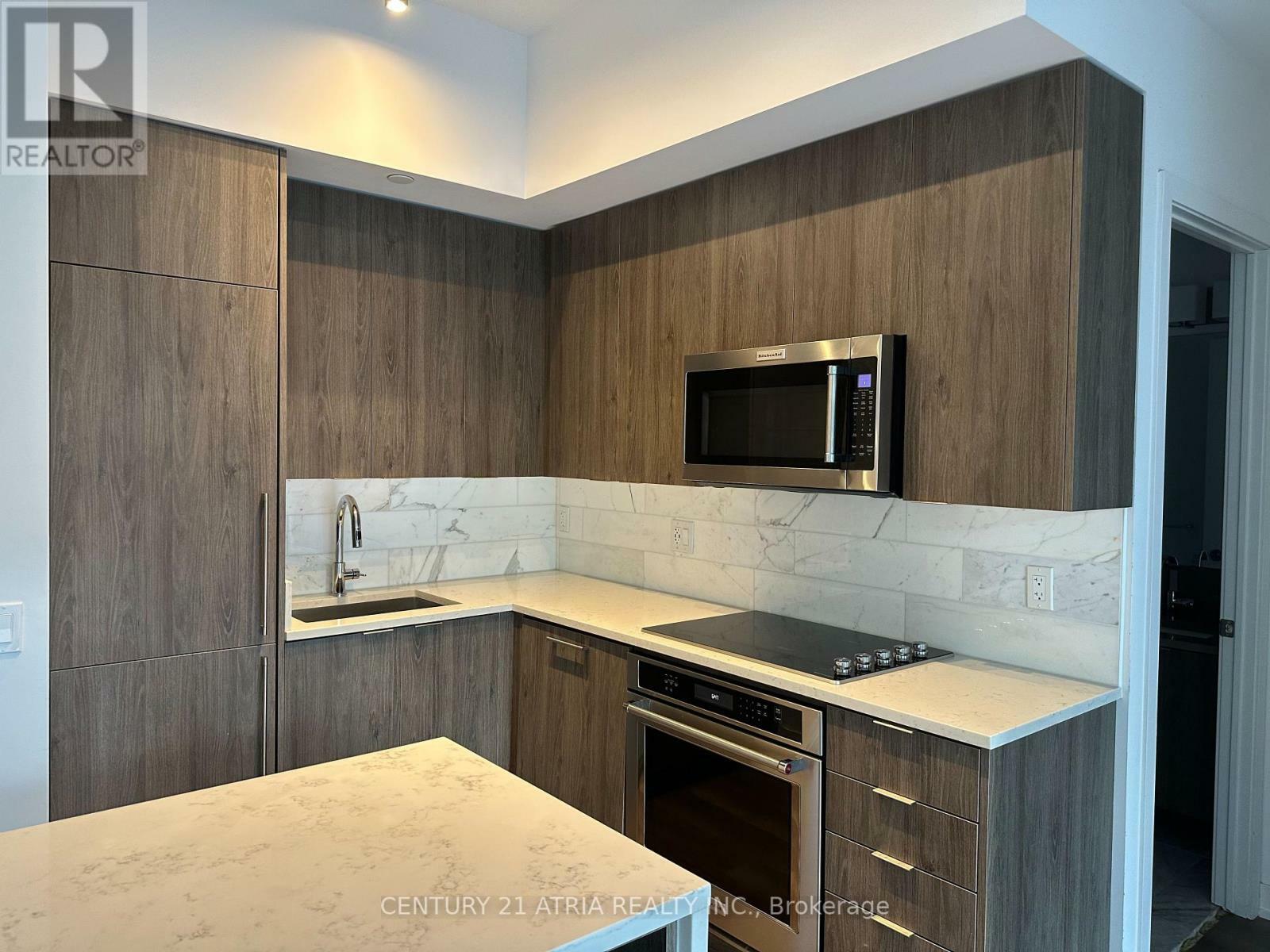 Property Photo: 38 Iannuzzi Street 701 ON M5V 0S2