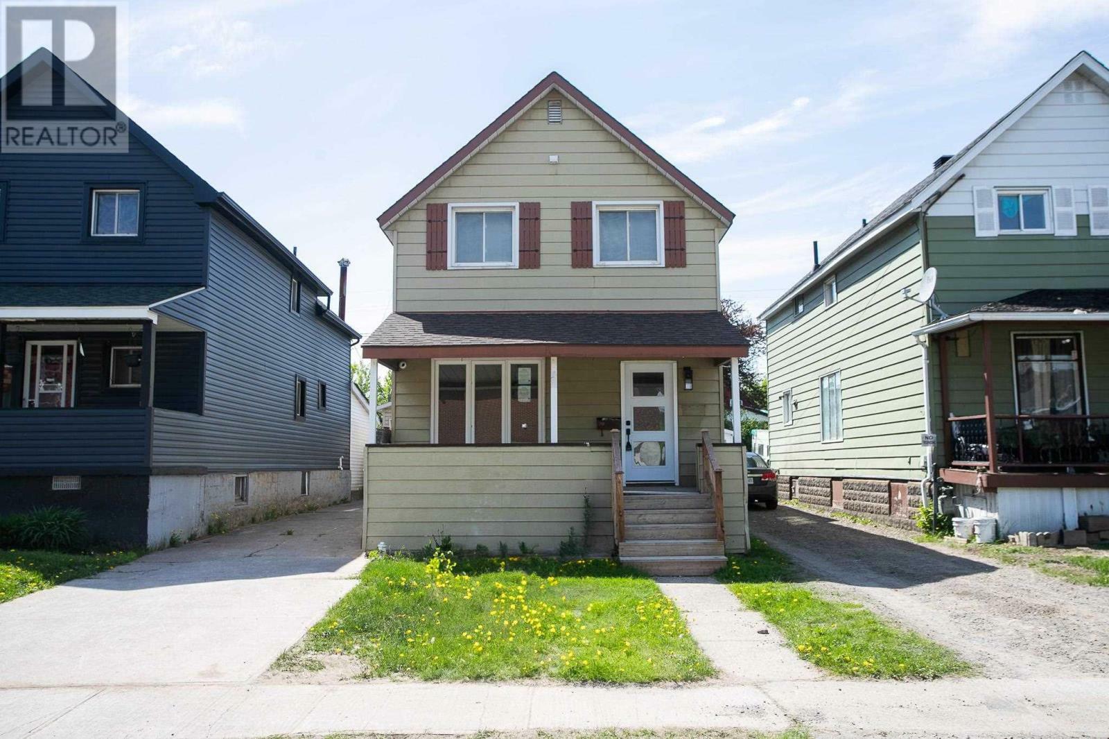 219 Beverley St  Sault Ste. Marie ON P6A 1S1 photo